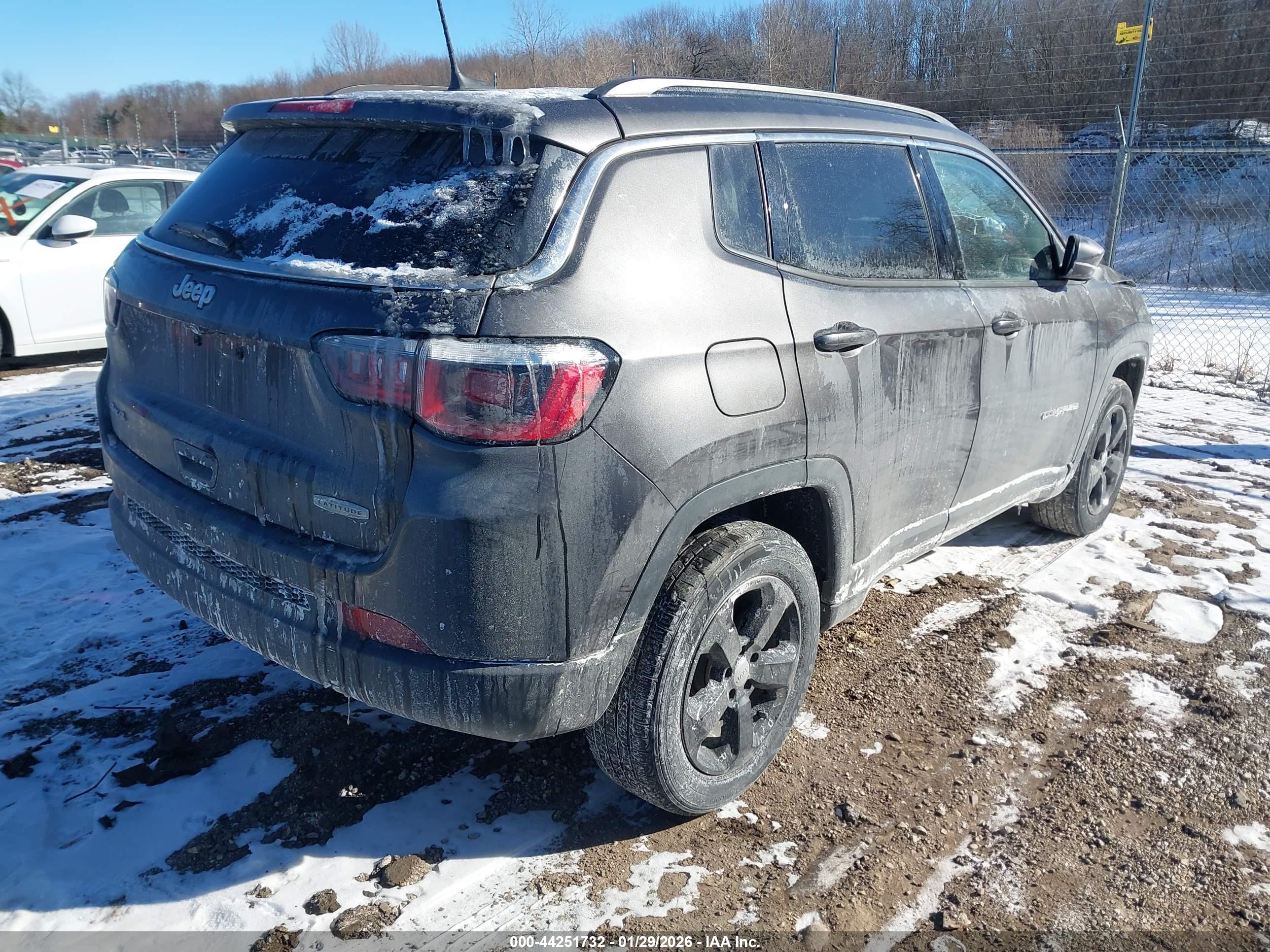 JEEP COMPASS image 4