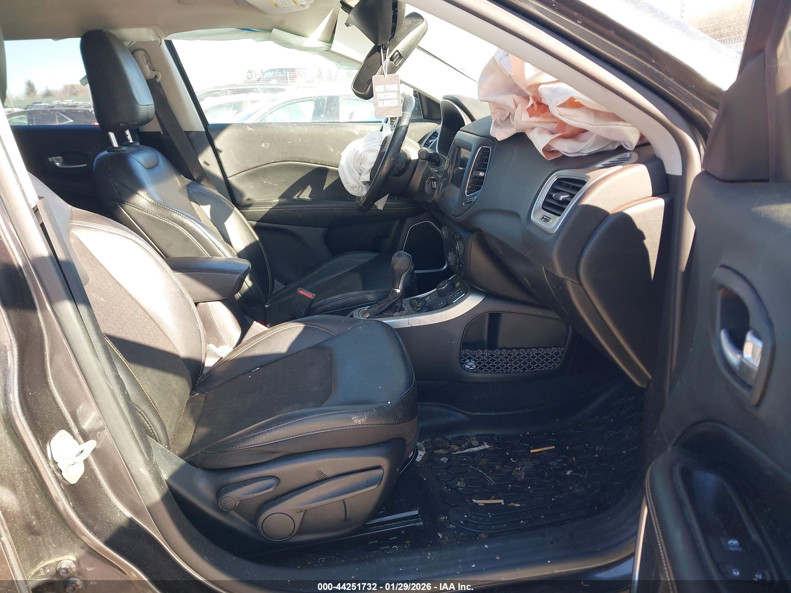 JEEP COMPASS image 5