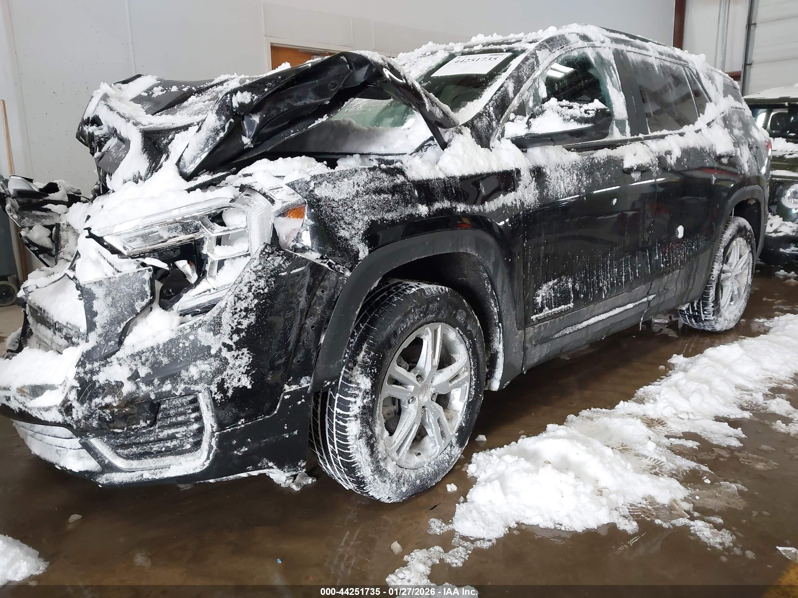 GMC TERRAIN image 2