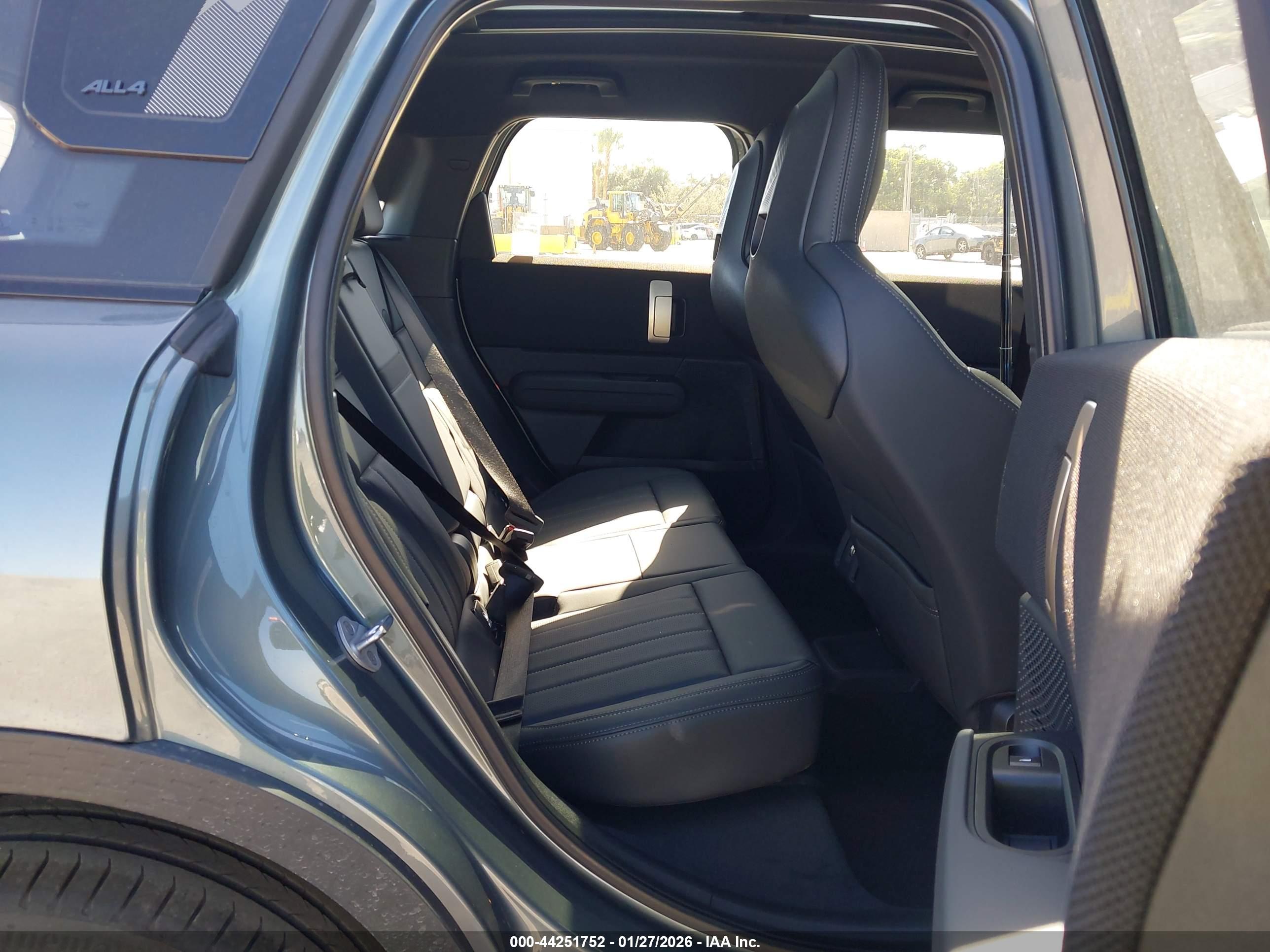 MINI COUNTRYMAN image 8