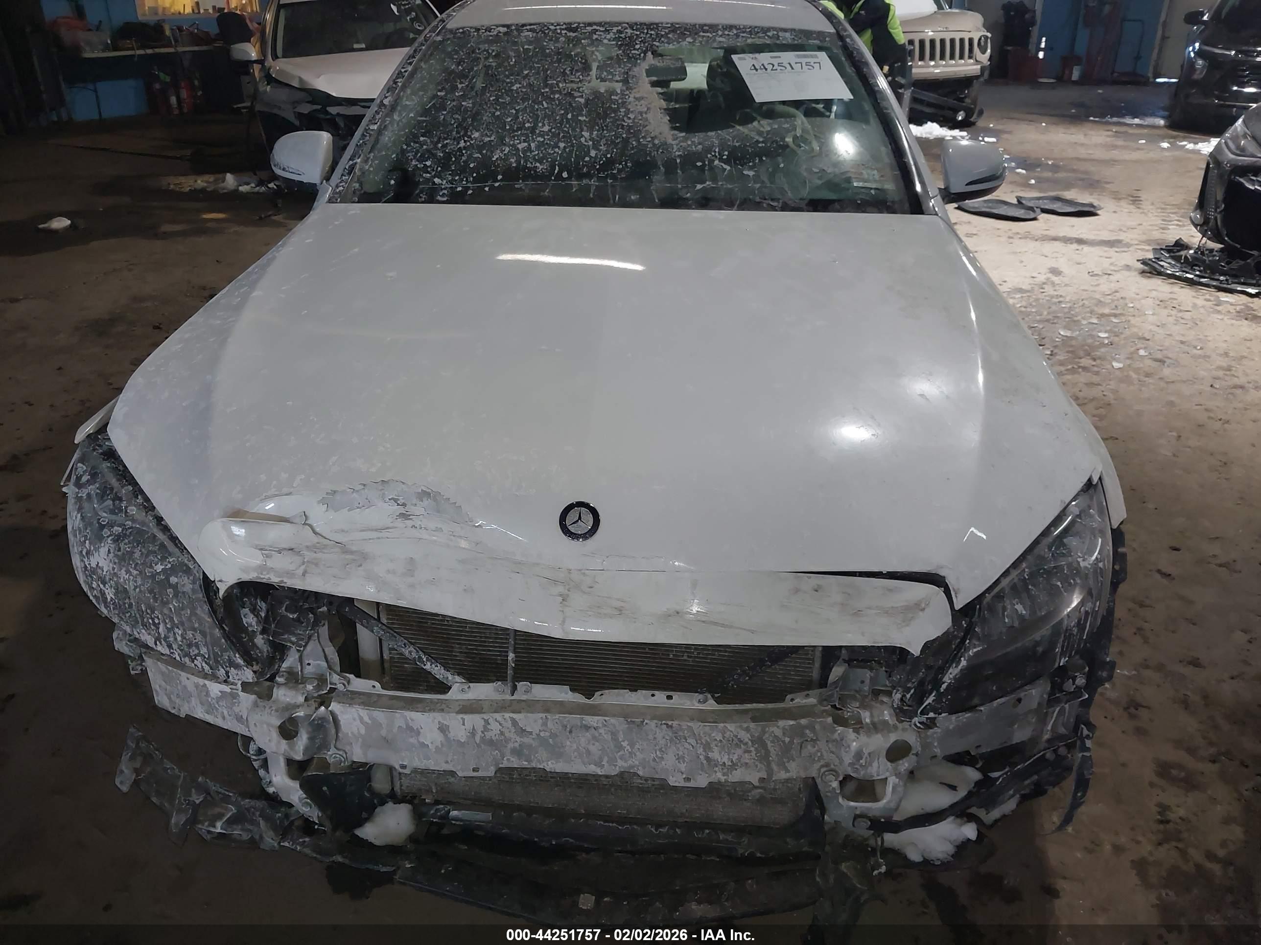 MERCEDES-BENZ C image 10