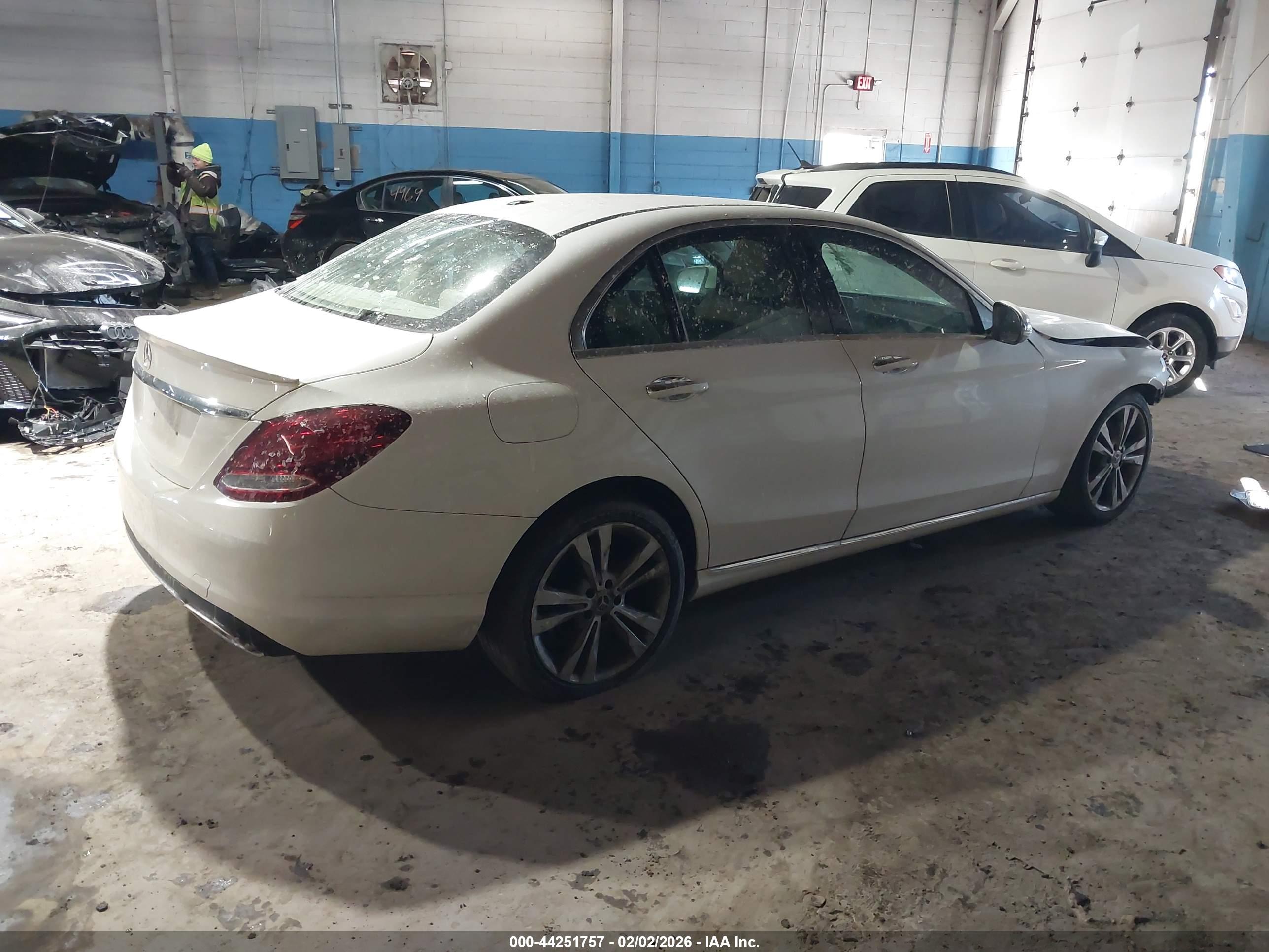 MERCEDES-BENZ C image 4