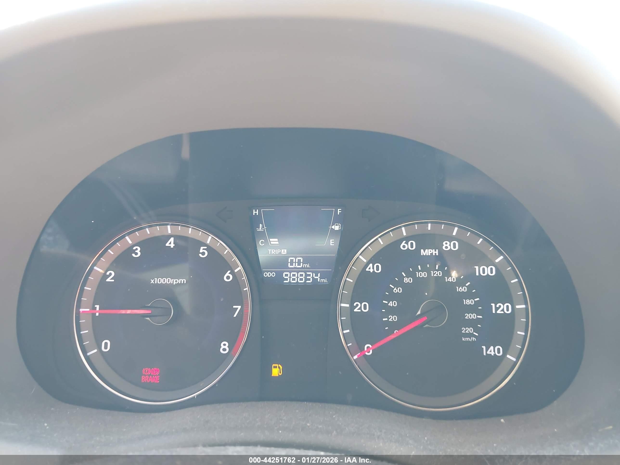 HYUNDAI ACCENT image 7