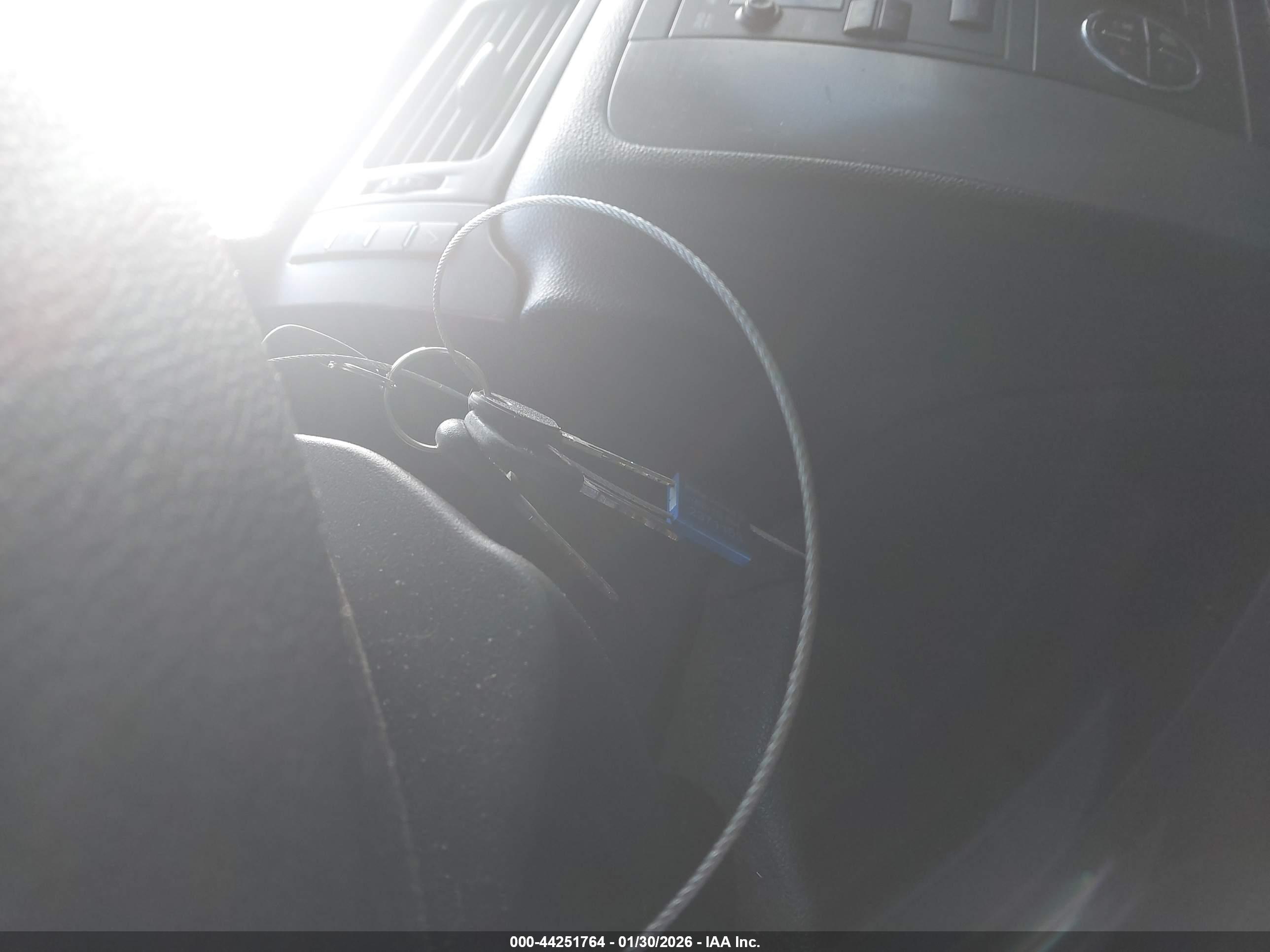 CHEVROLET SUBURBAN image 11