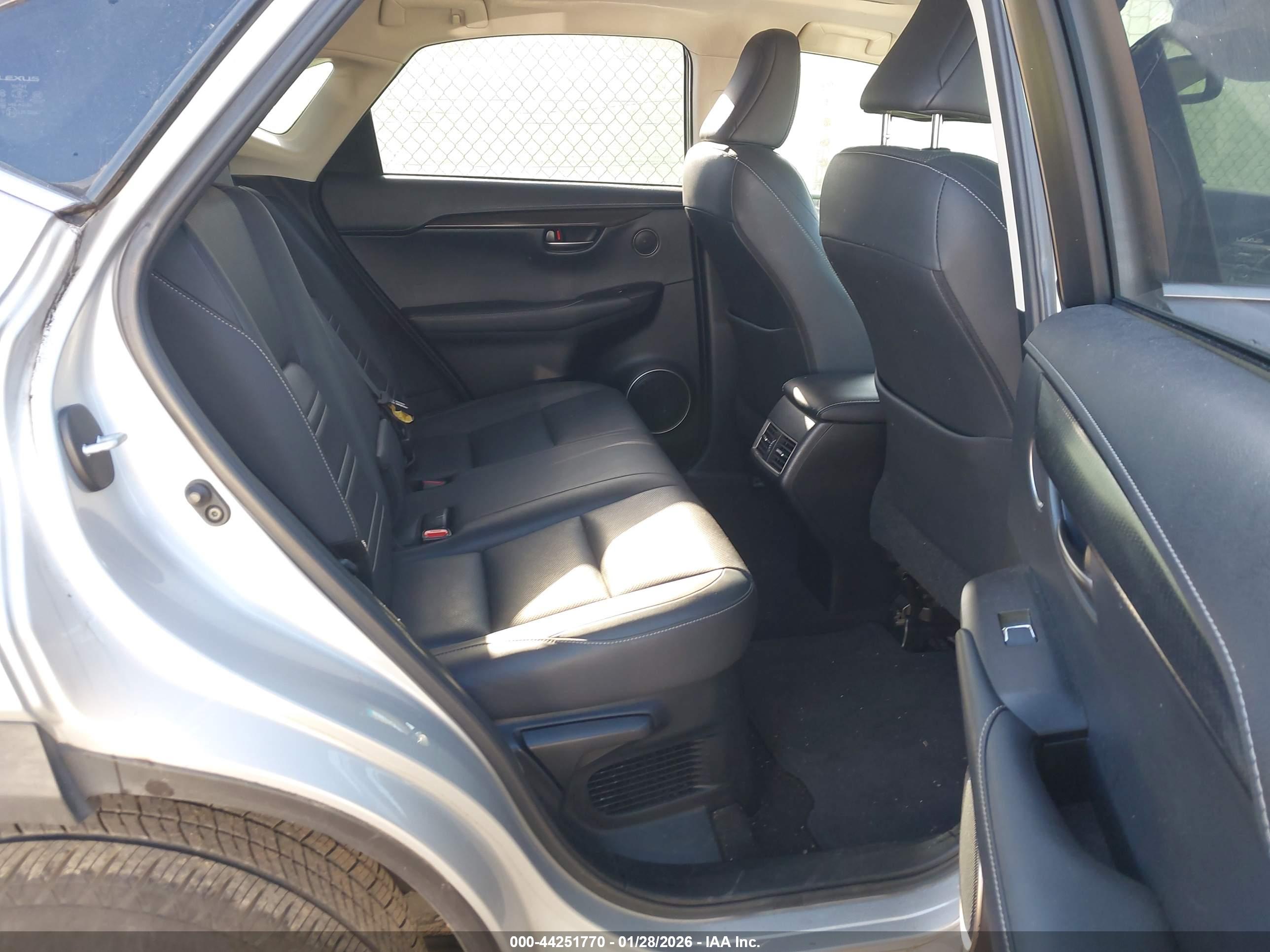 LEXUS NX image 8