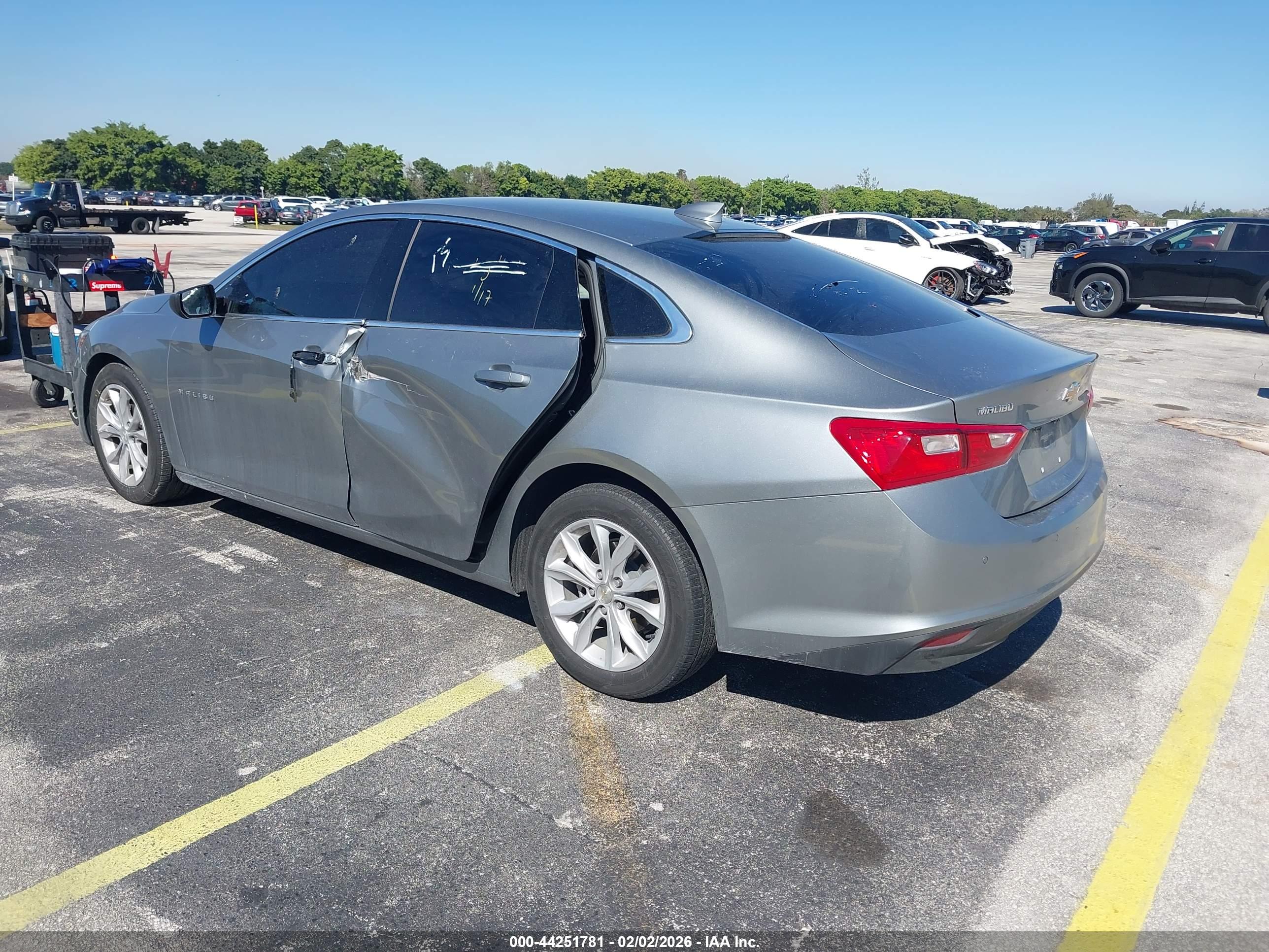 CHEVROLET MALIBU image 3