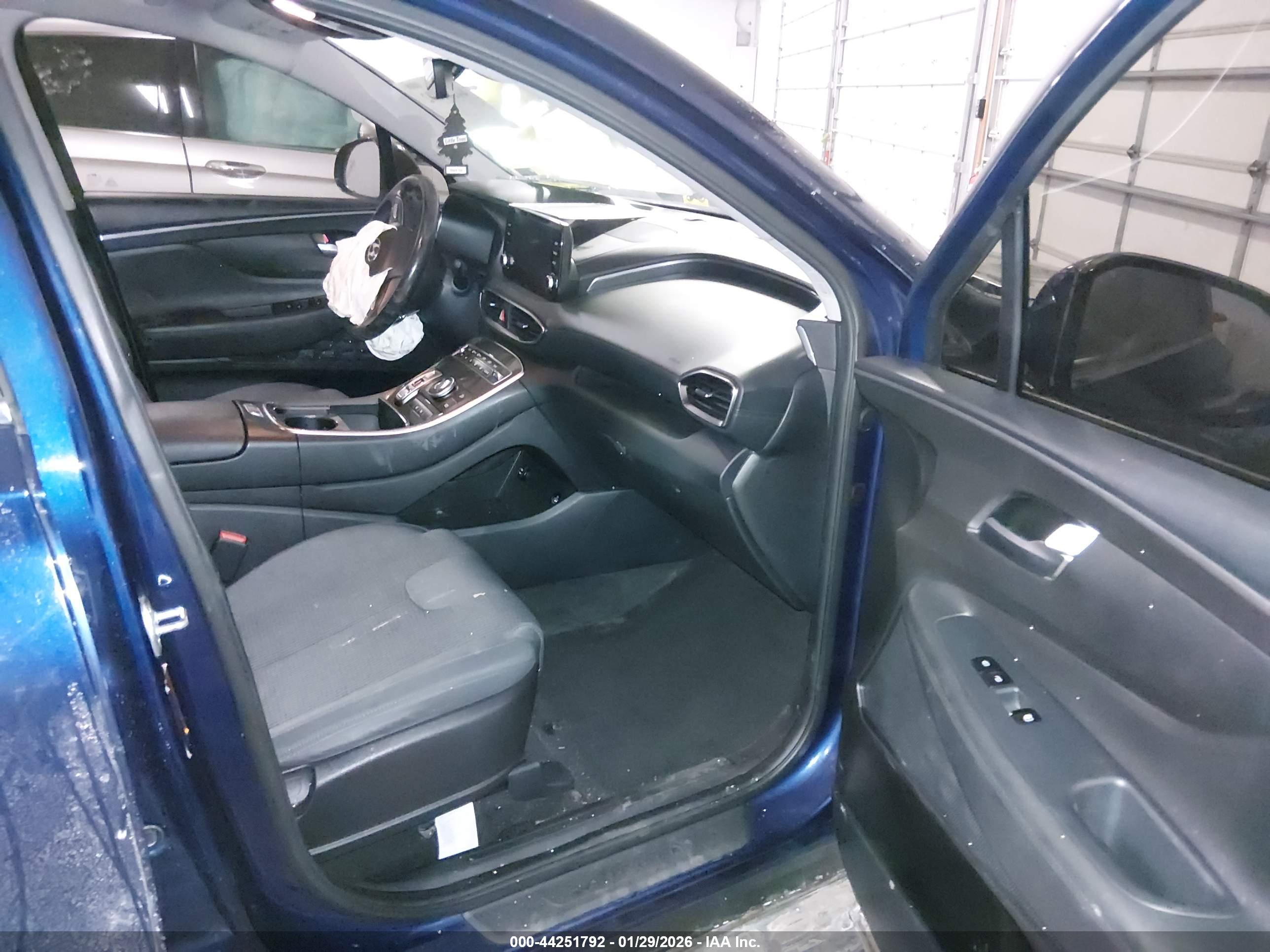 HYUNDAI SANTA image 5