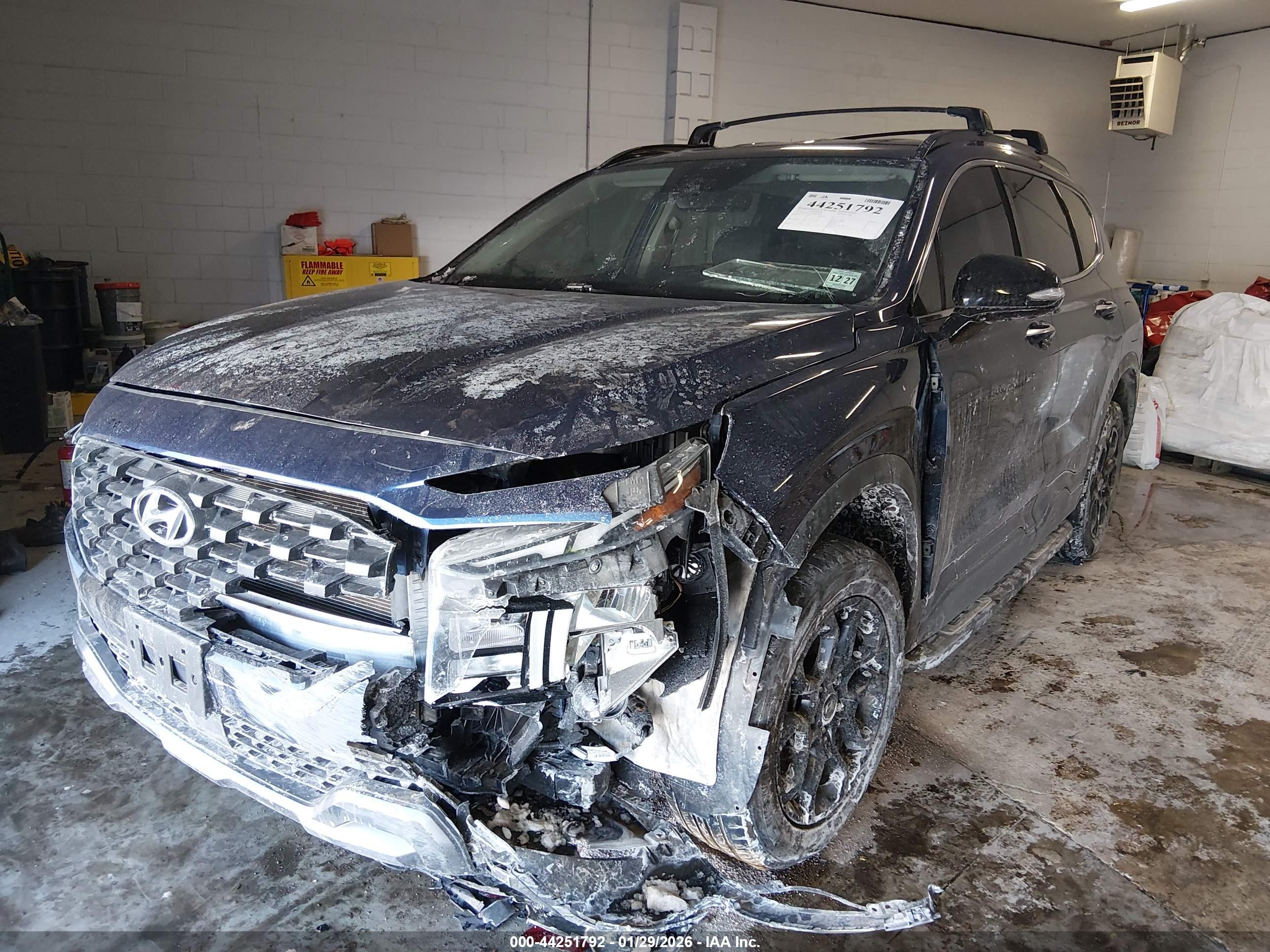 HYUNDAI SANTA image 6