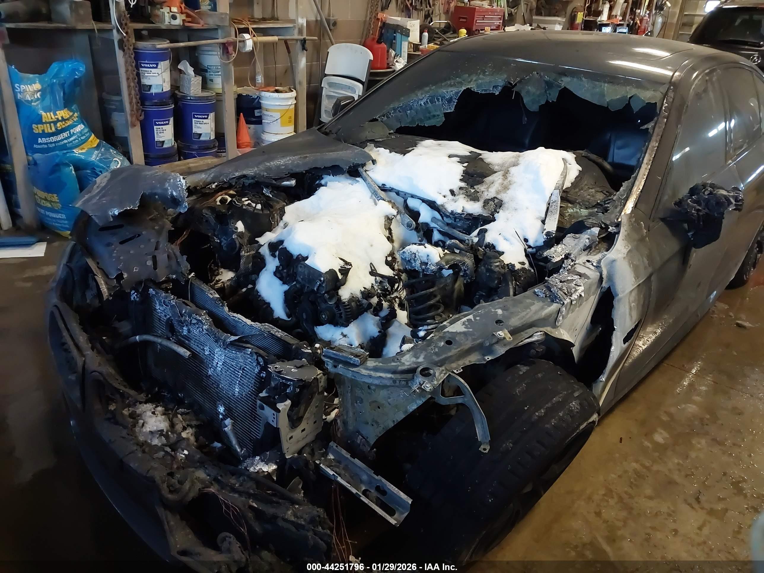 BMW 528I image 6