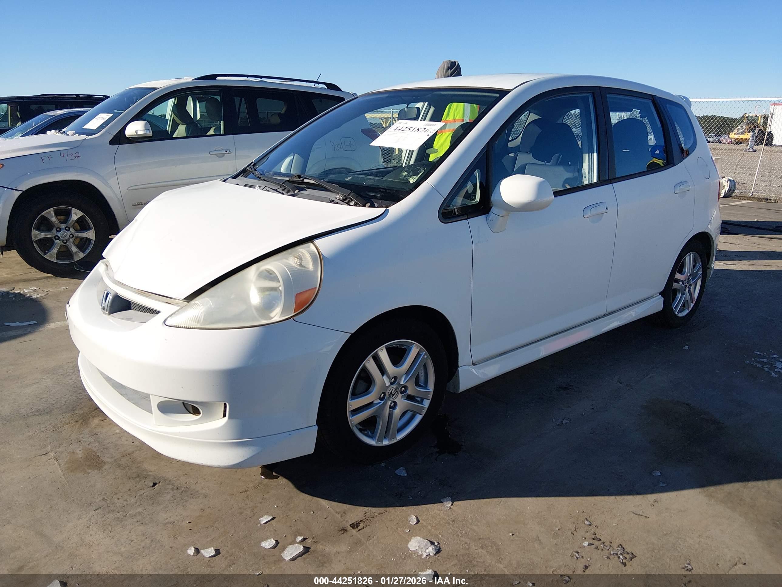 HONDA FIT image 2