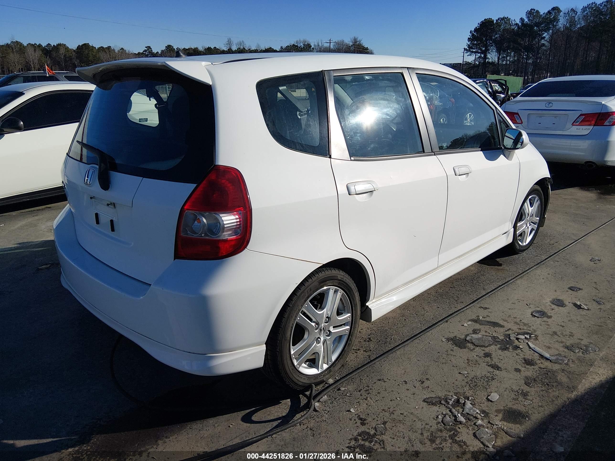 HONDA FIT image 4