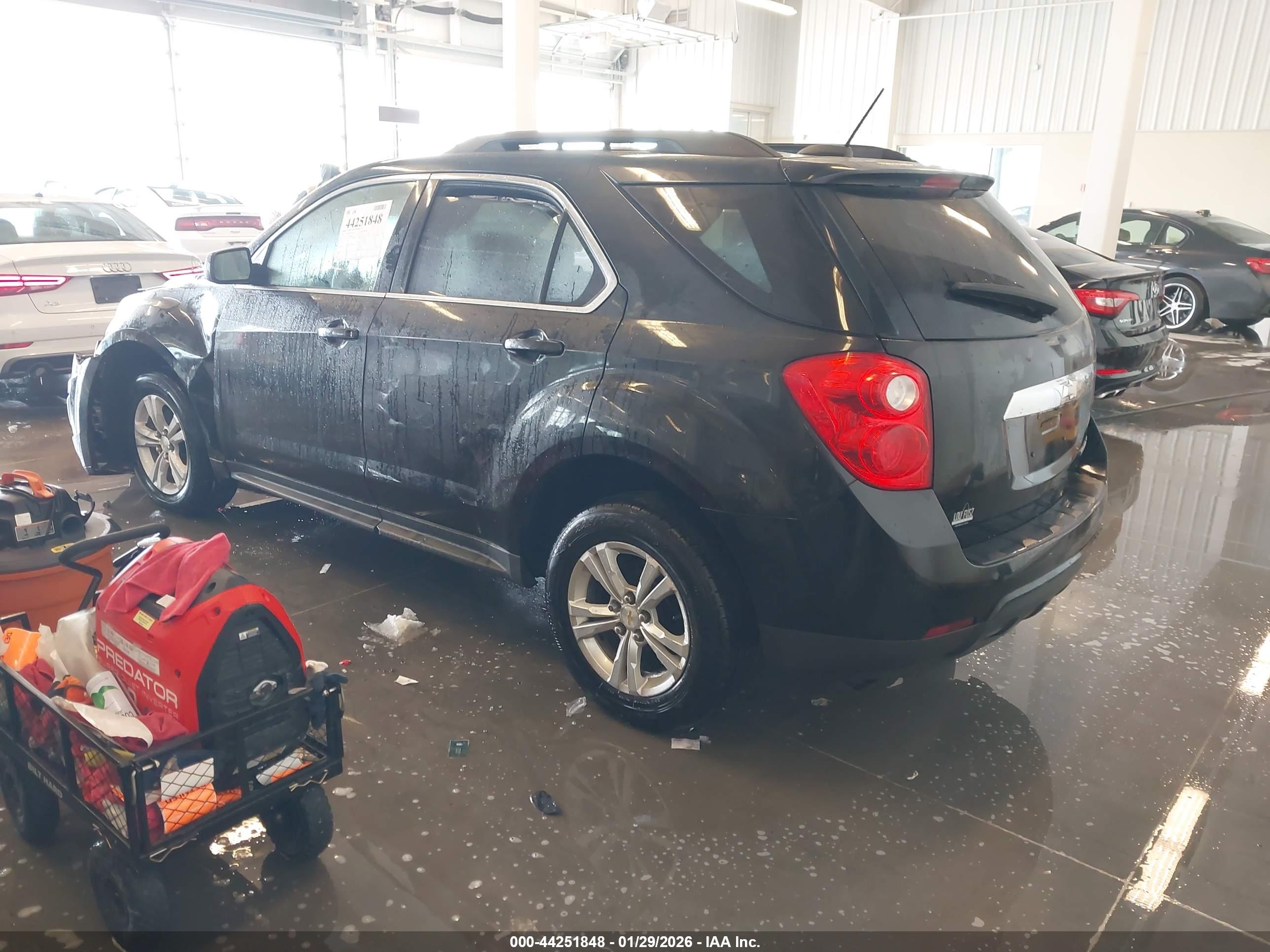 CHEVROLET EQUINOX image 3