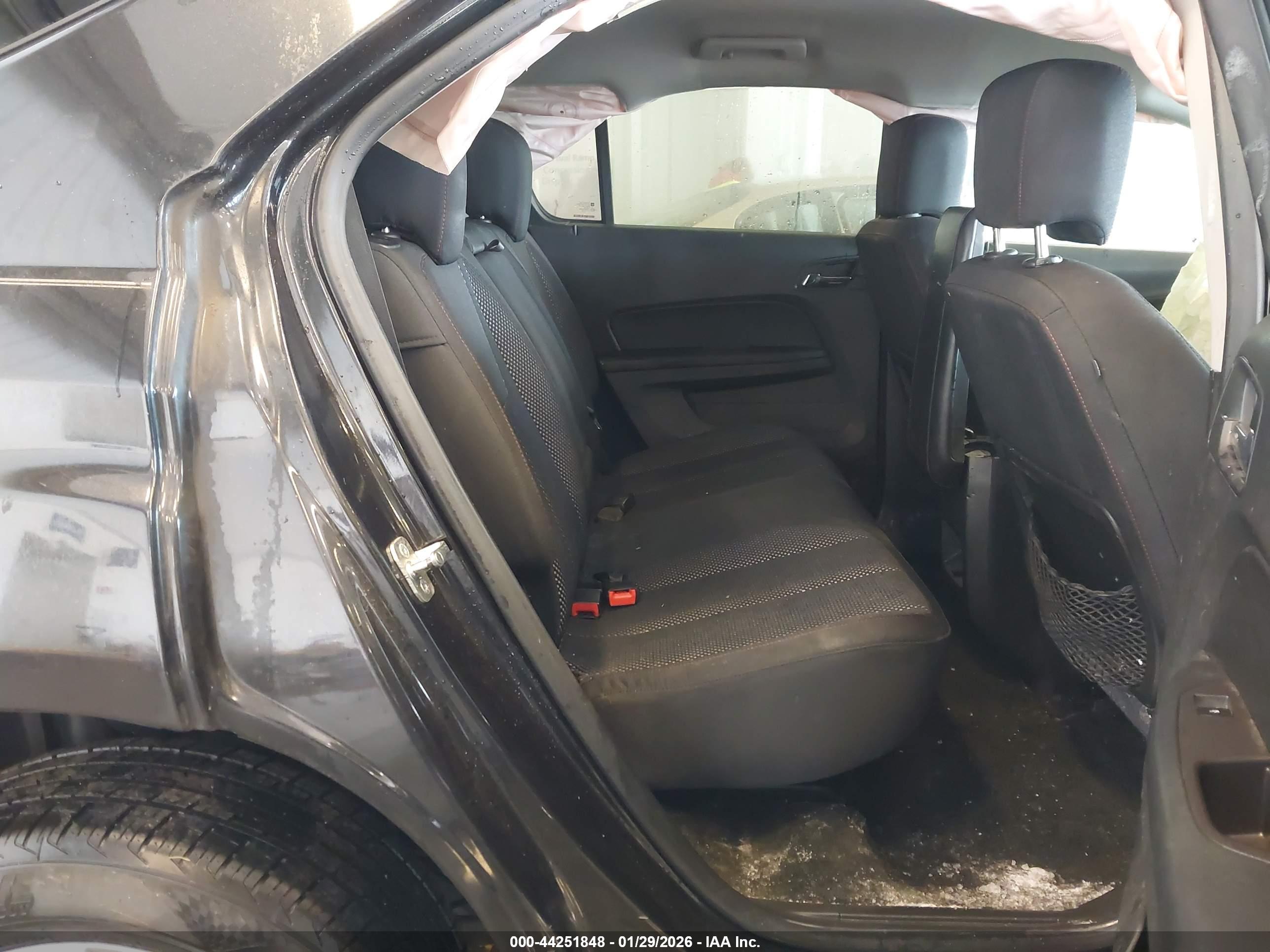 CHEVROLET EQUINOX image 8