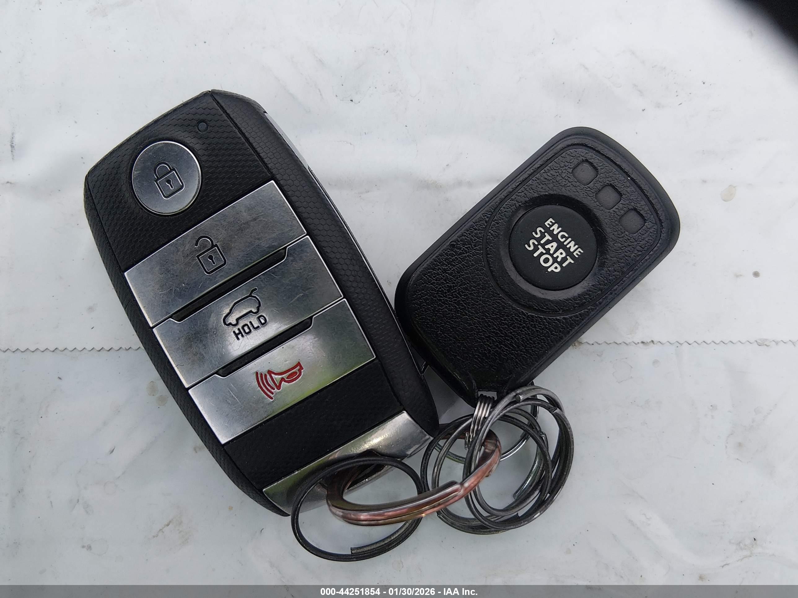 KIA SORENTO image 11