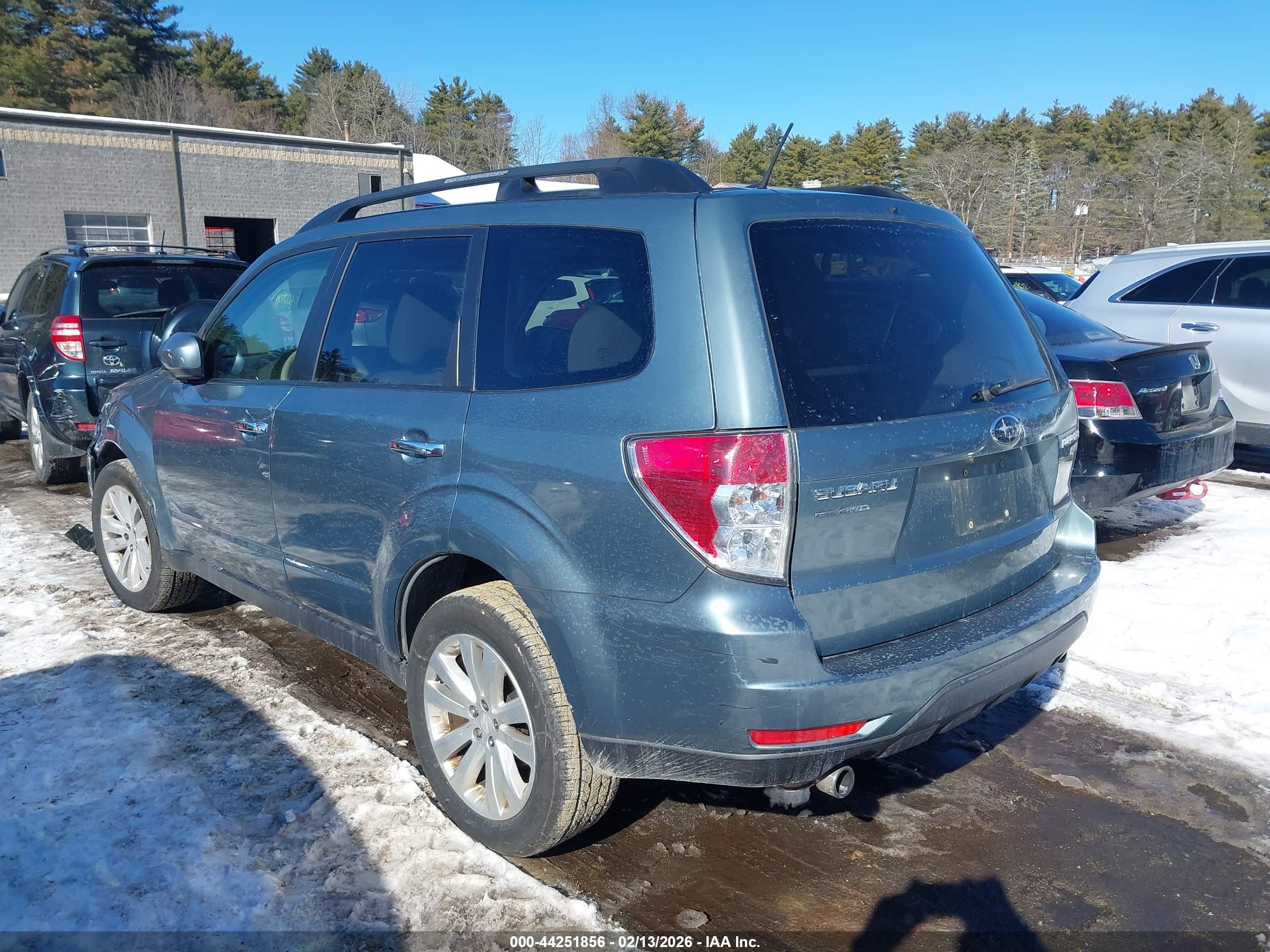 SUBARU FORESTER image 3