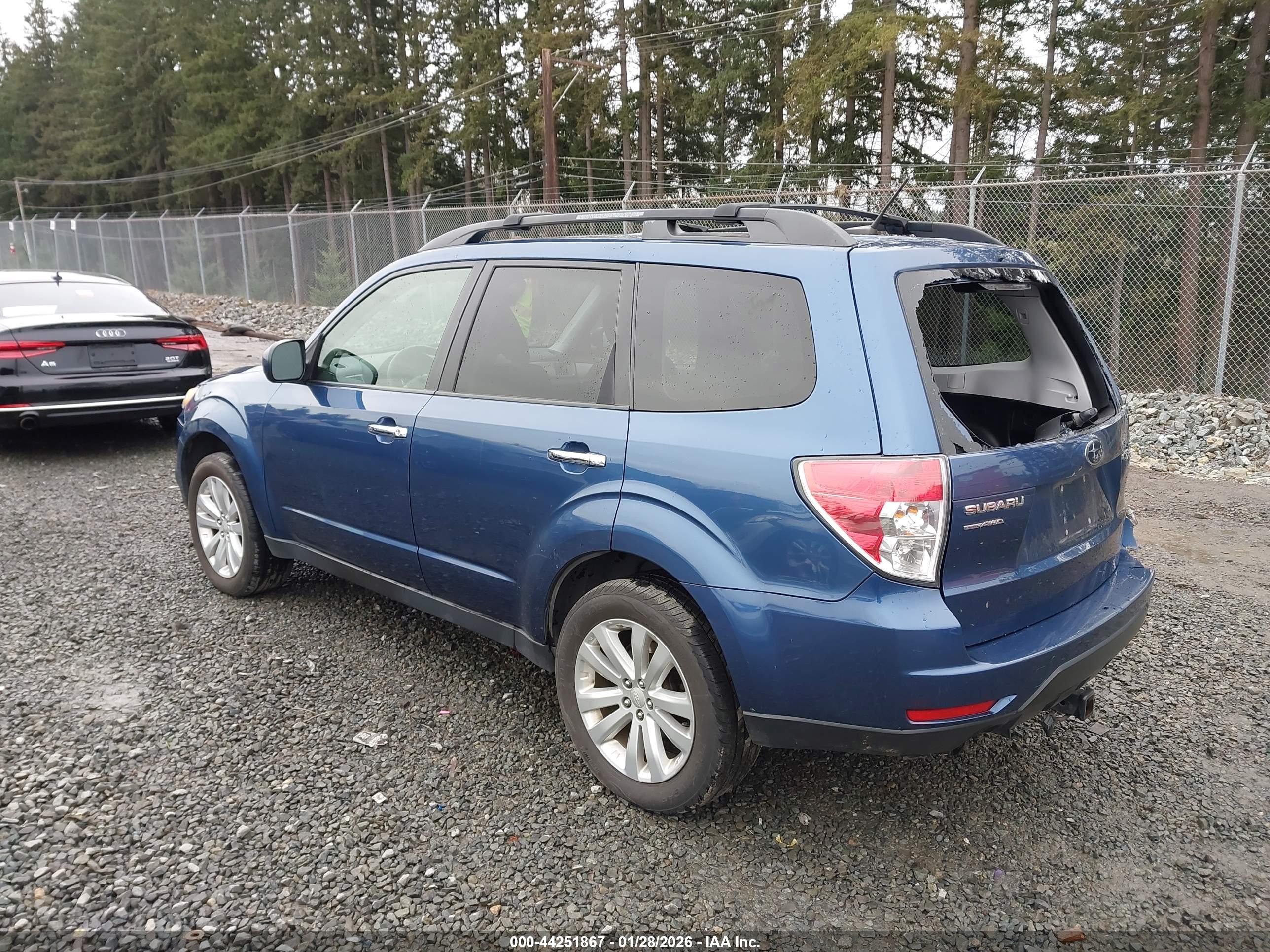 SUBARU FORESTER image 3