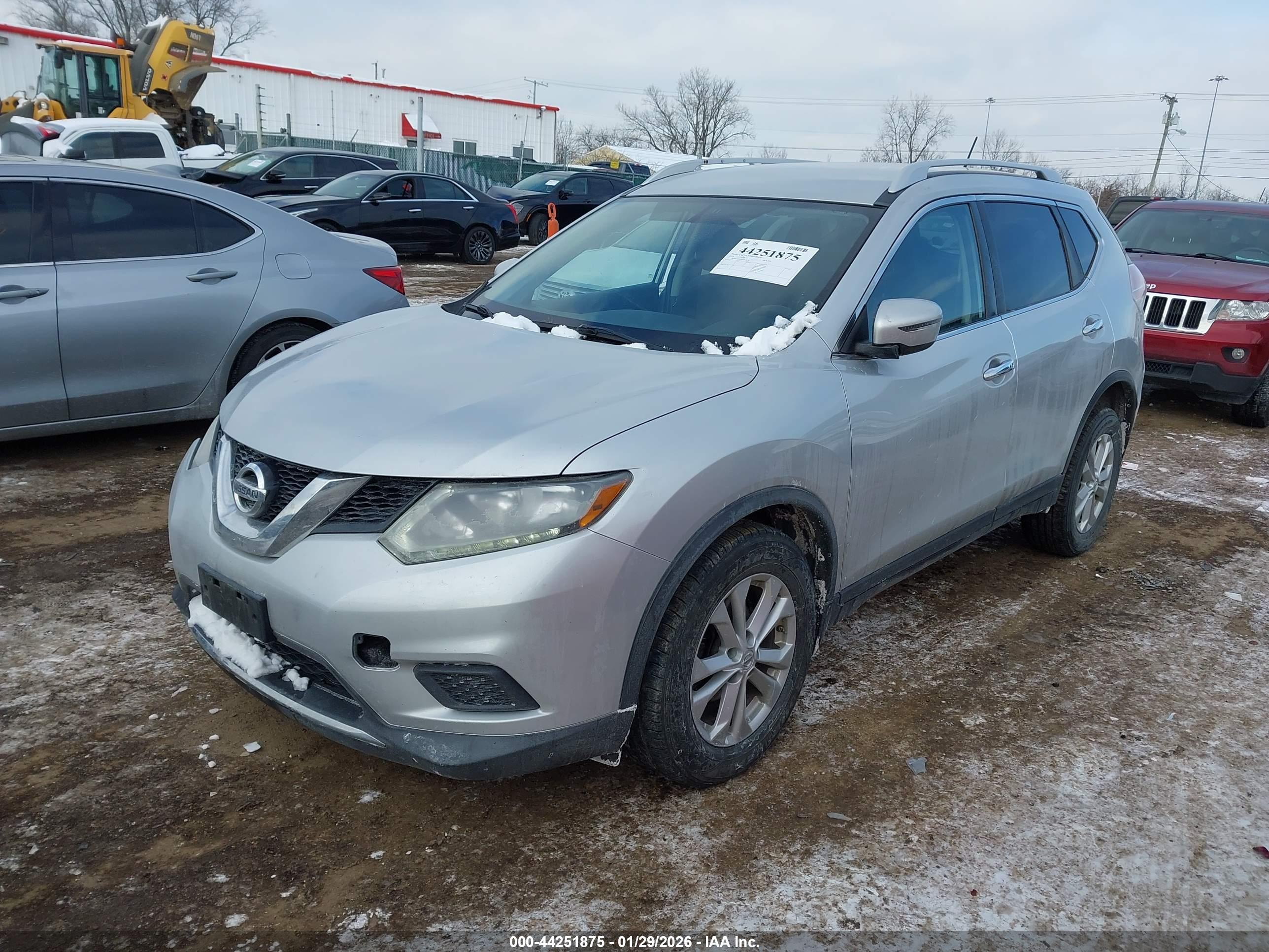 NISSAN ROGUE image 2