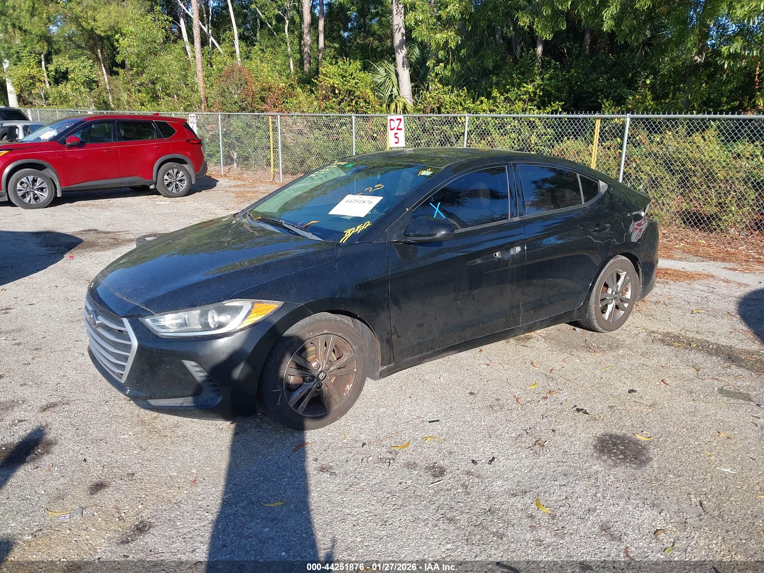 HYUNDAI ELANTRA image 2