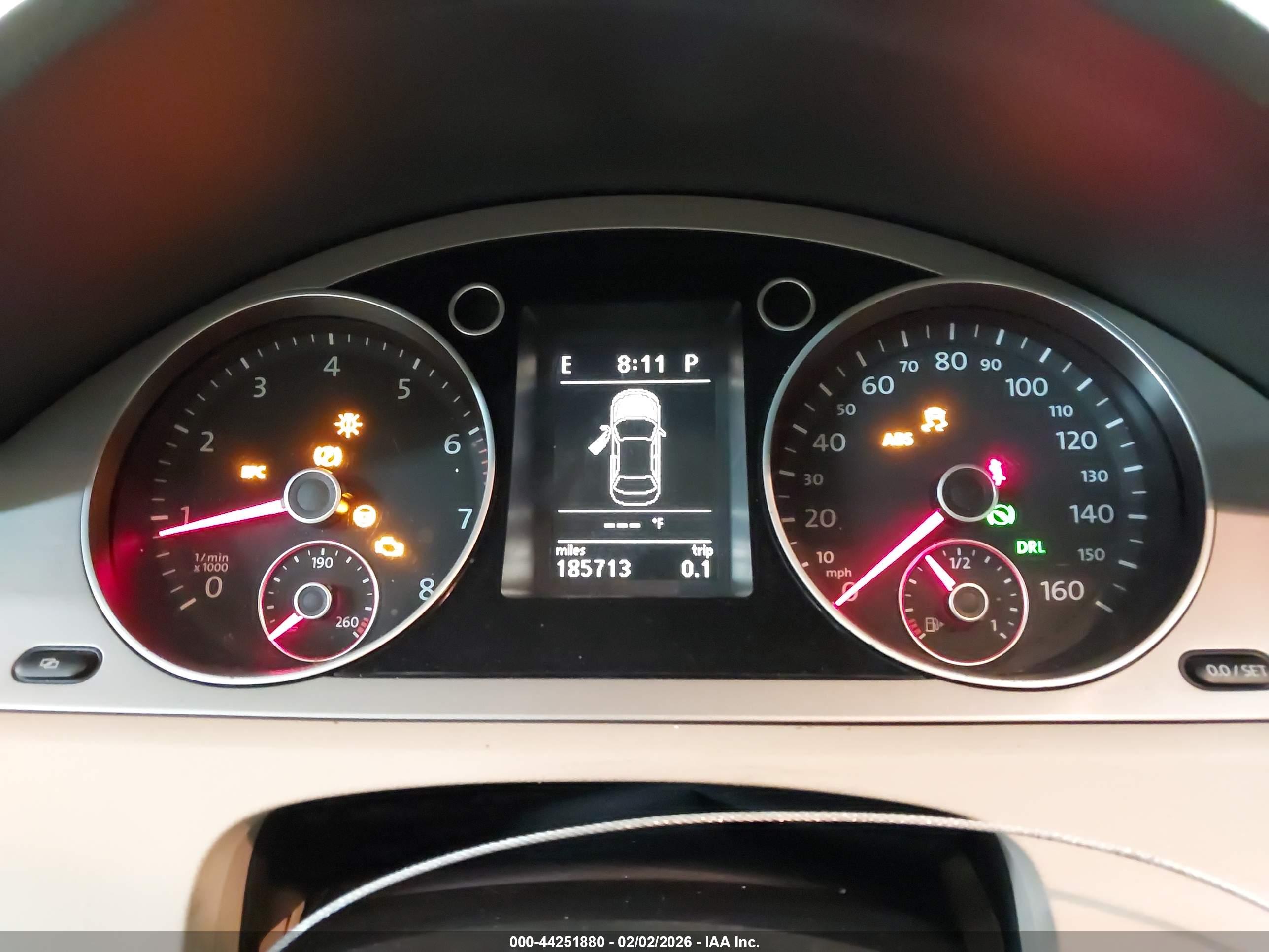 VOLKSWAGEN PASSAT image 7