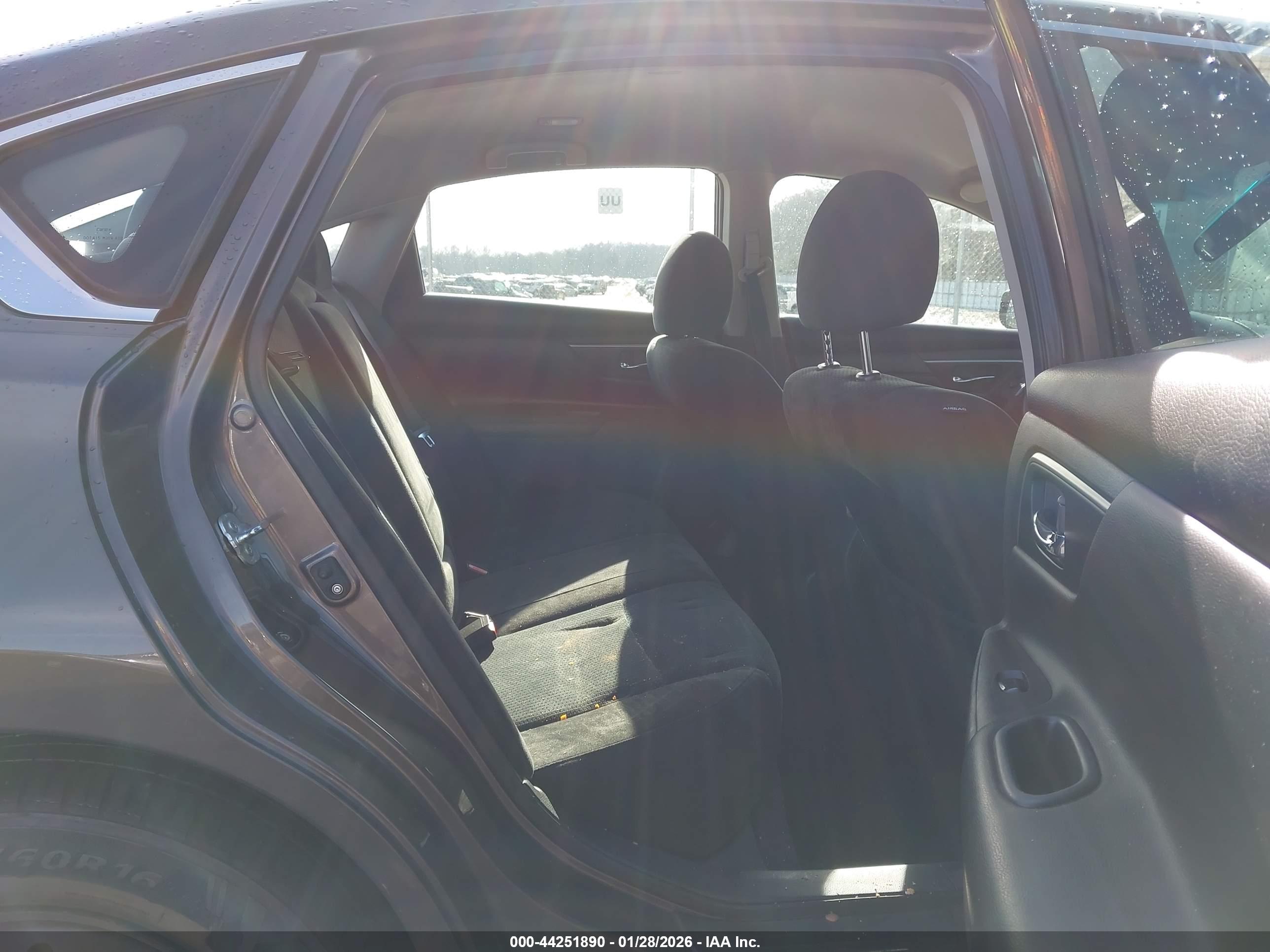 NISSAN ALTIMA image 8
