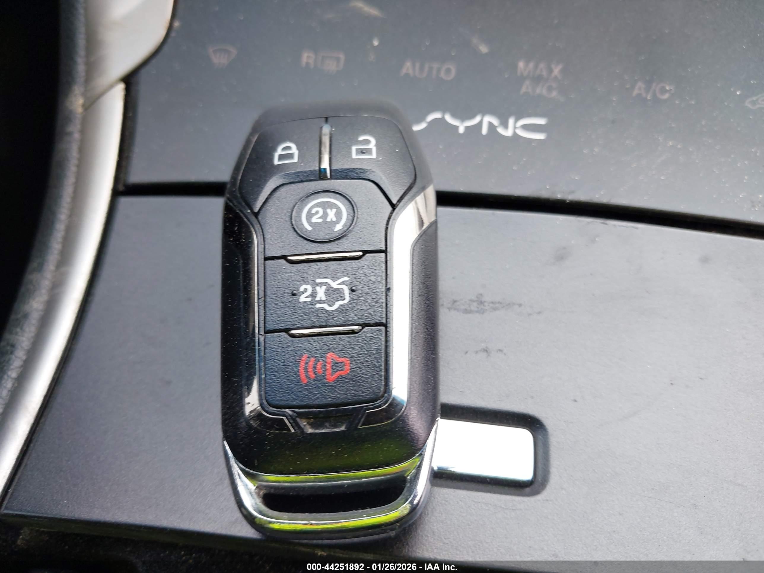 LINCOLN MKZ image 11