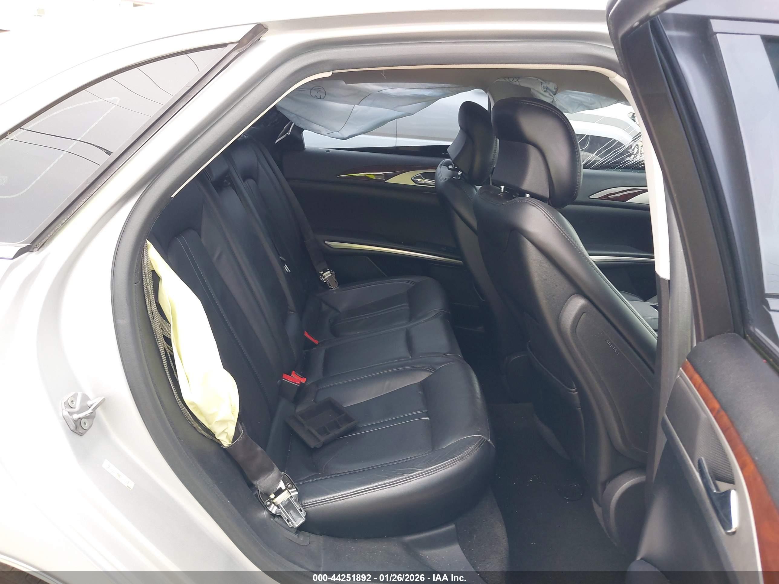 LINCOLN MKZ image 8
