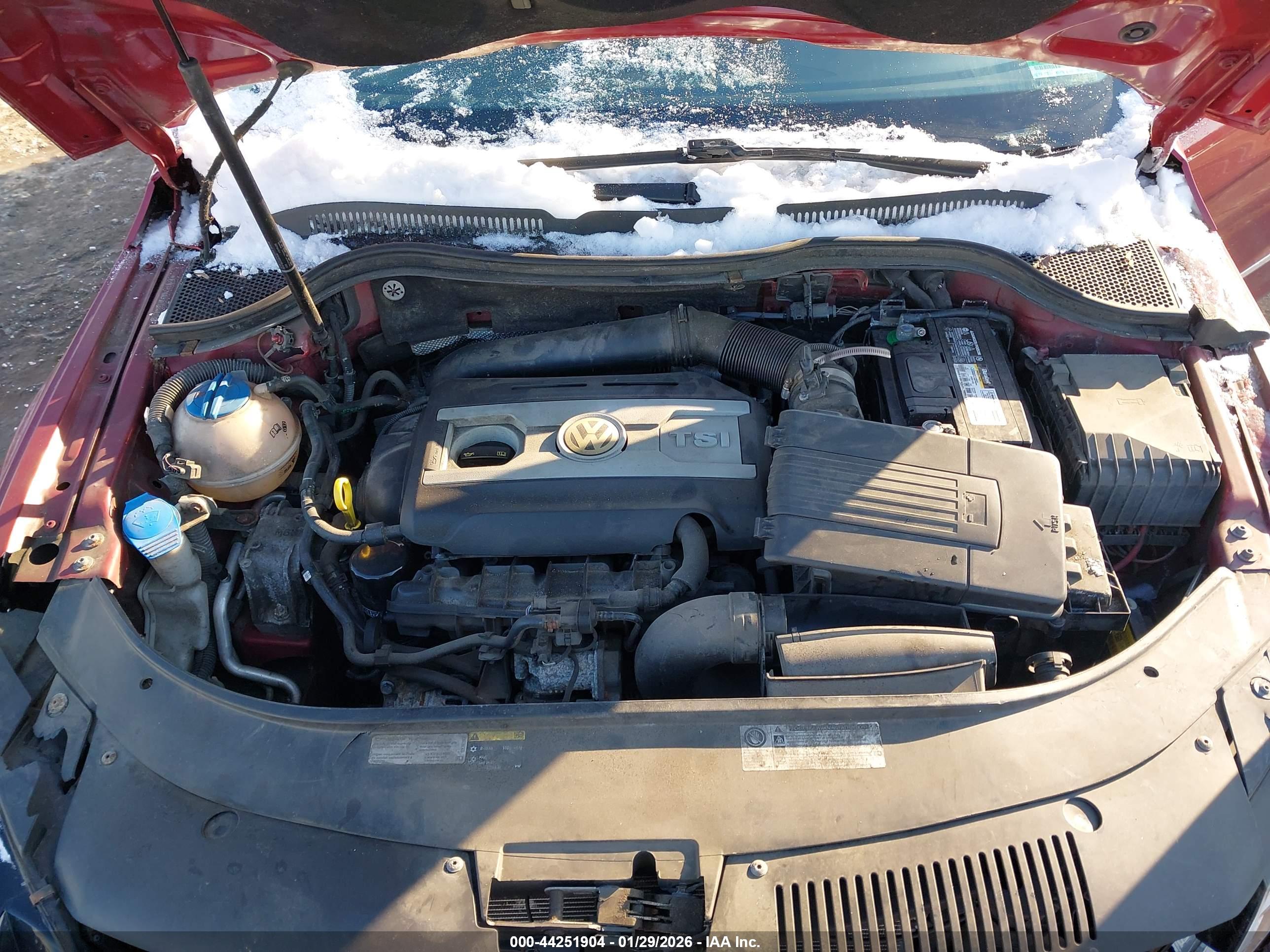VOLKSWAGEN CC image 10