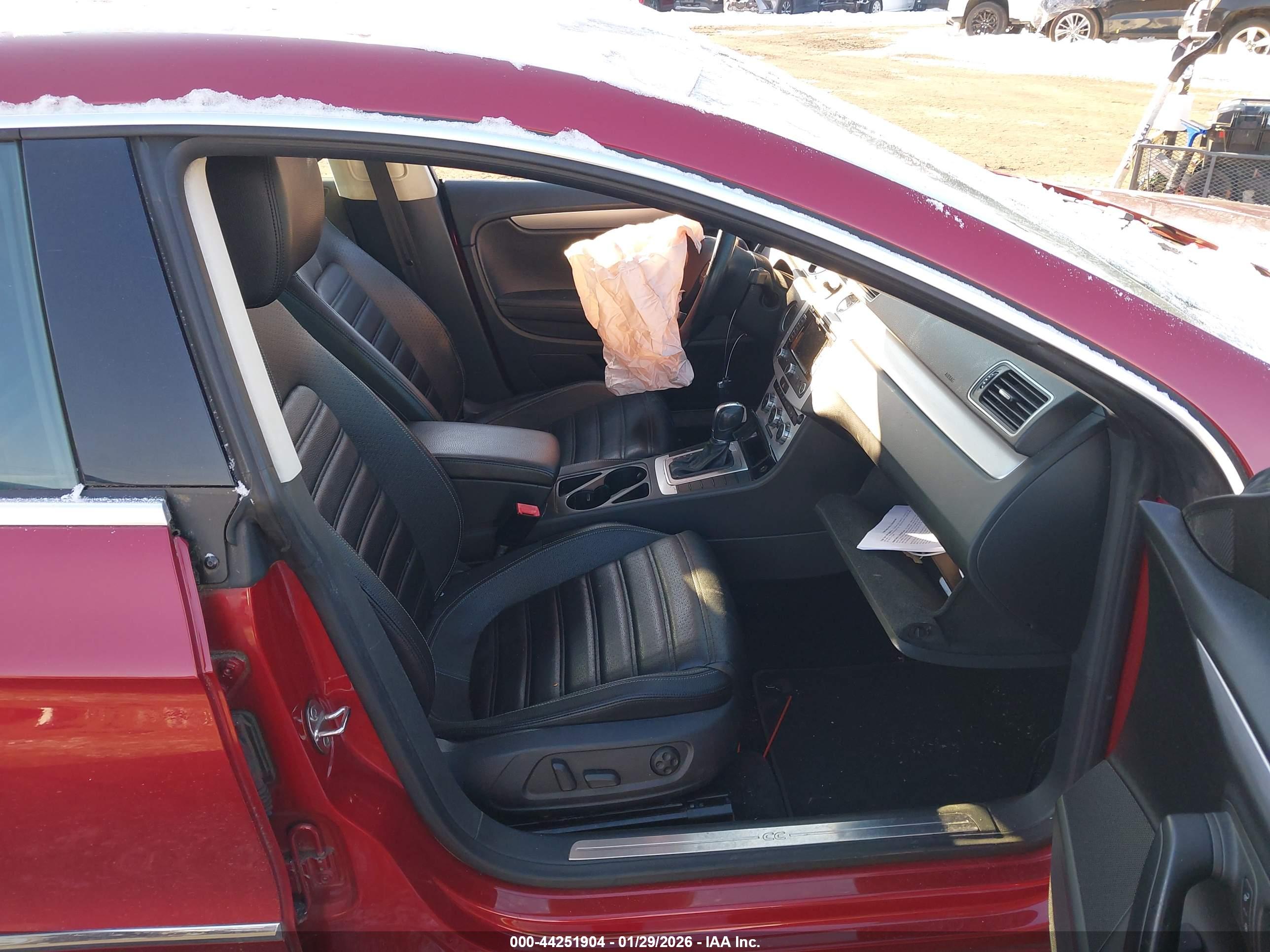 VOLKSWAGEN CC image 5