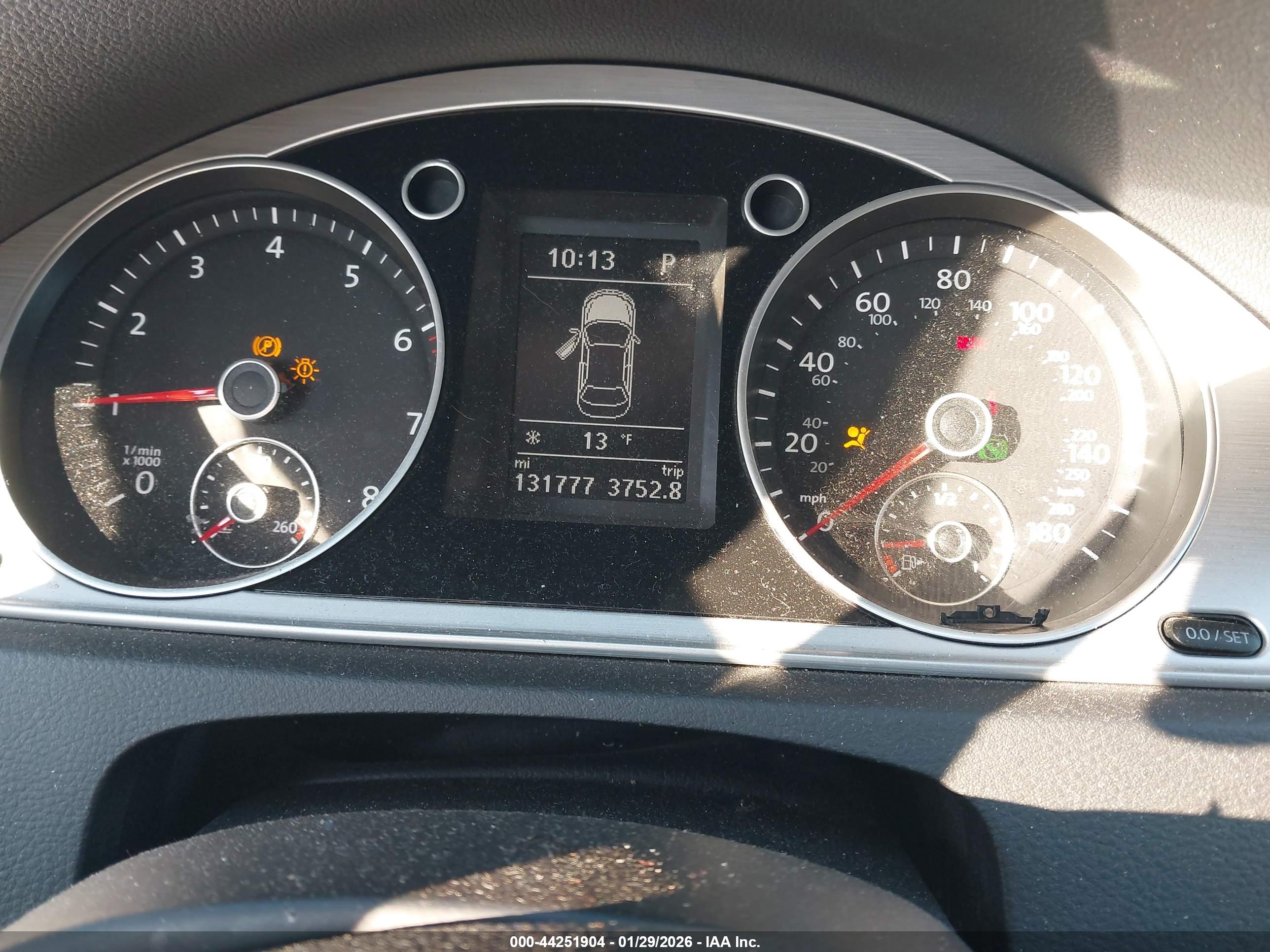 VOLKSWAGEN CC image 7