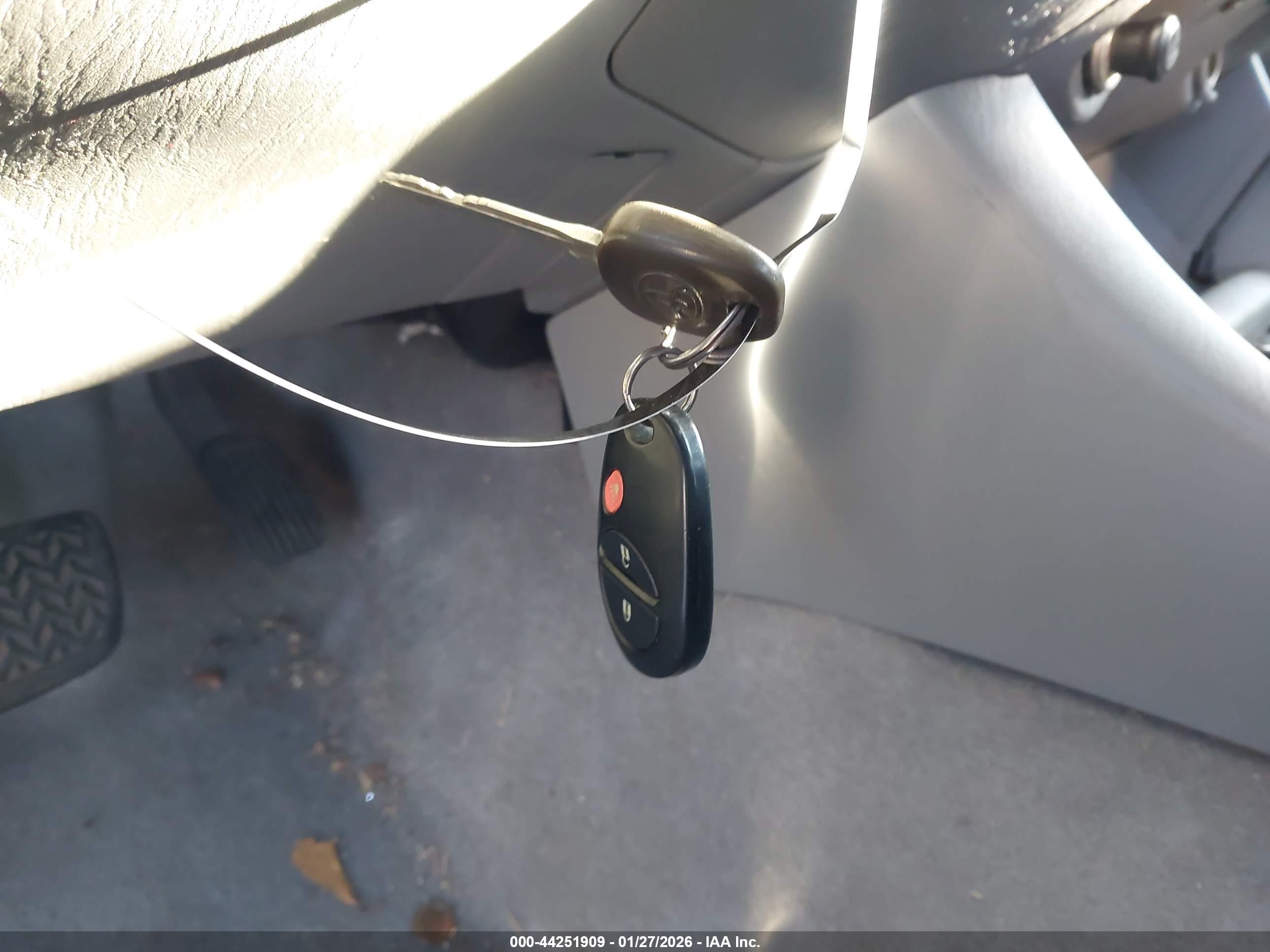 TOYOTA TACOMA image 11