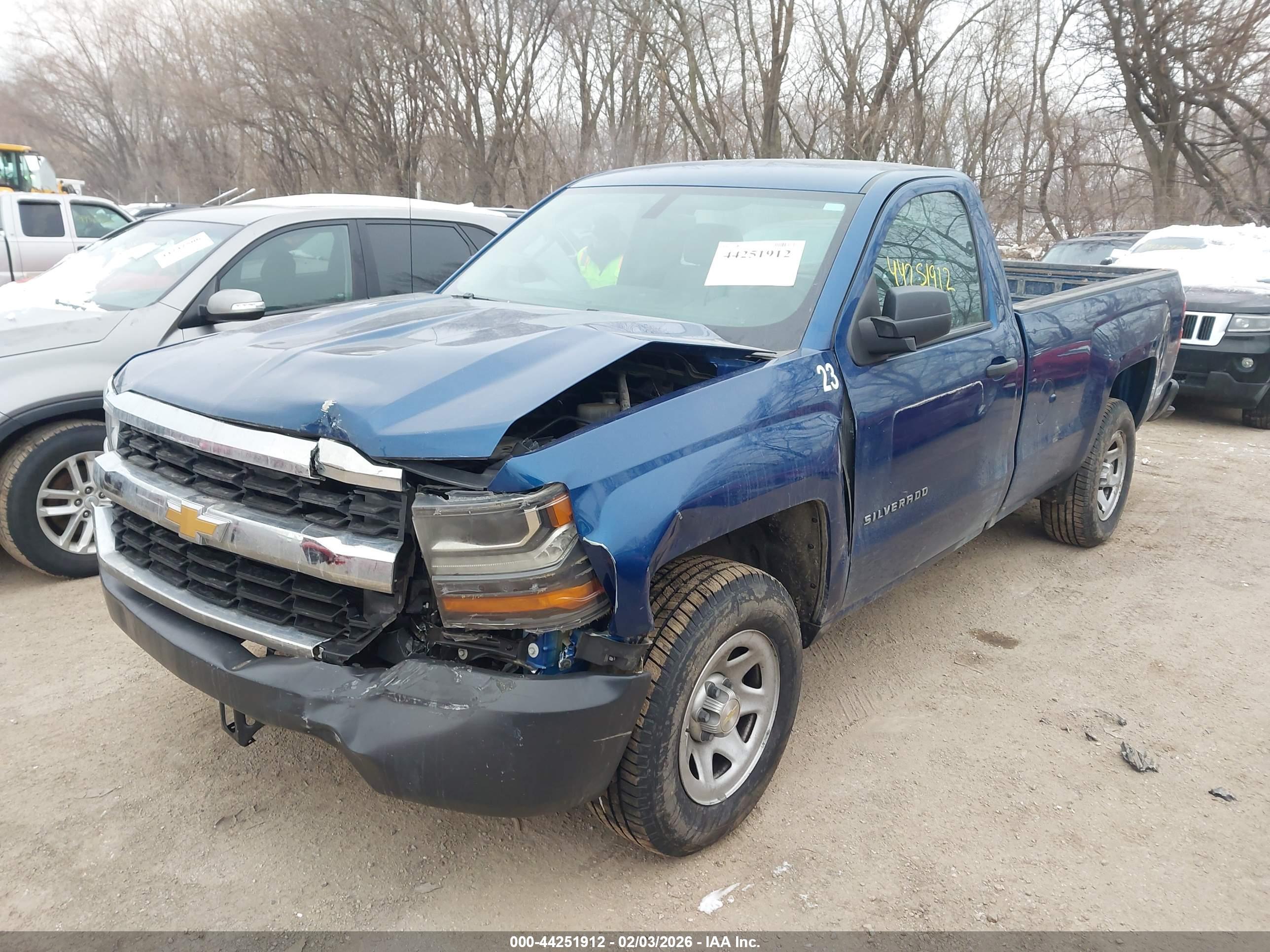 CHEVROLET SILVERADO image 2