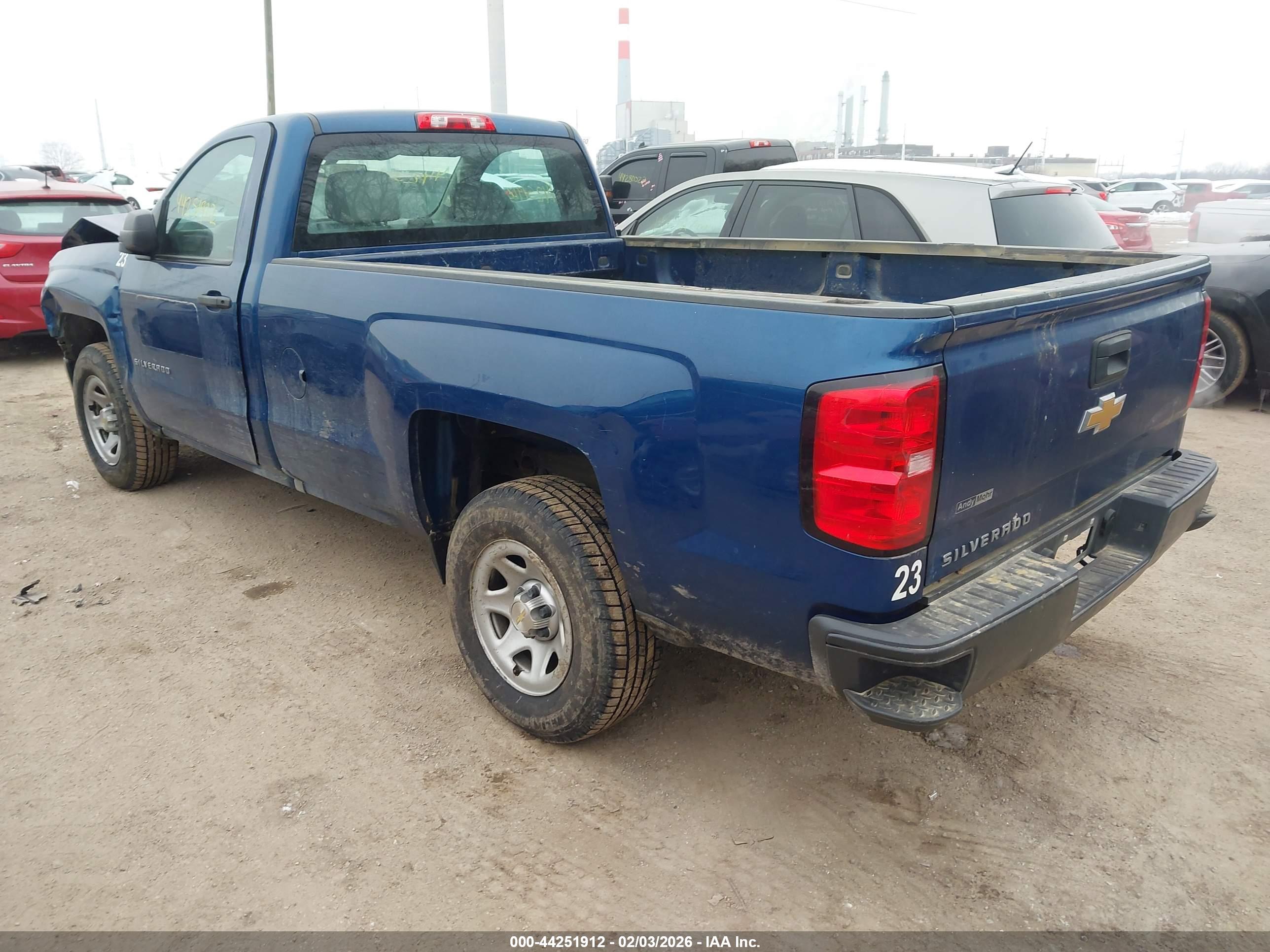 CHEVROLET SILVERADO image 3