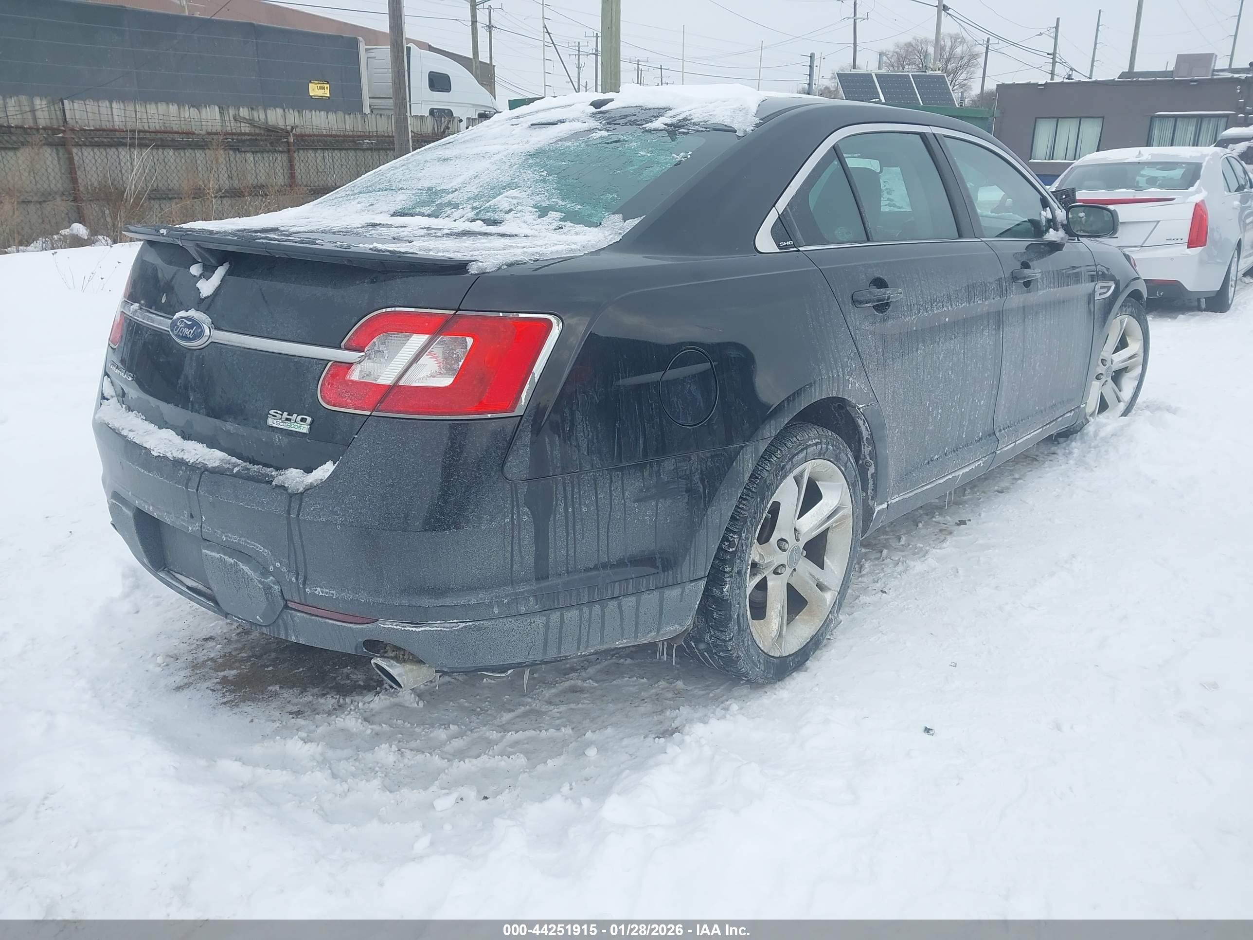 FORD TAURUS image 4