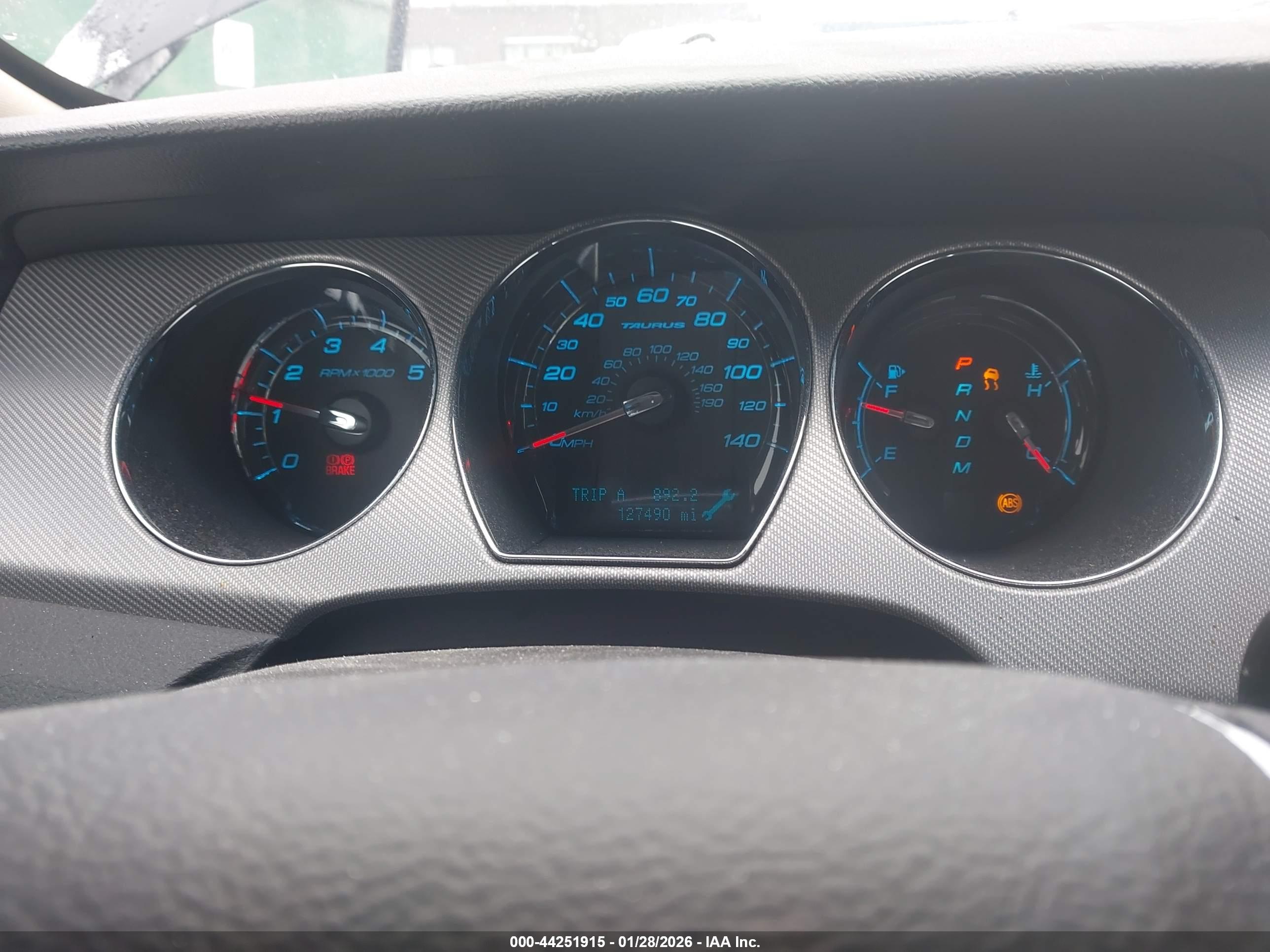 FORD TAURUS image 7