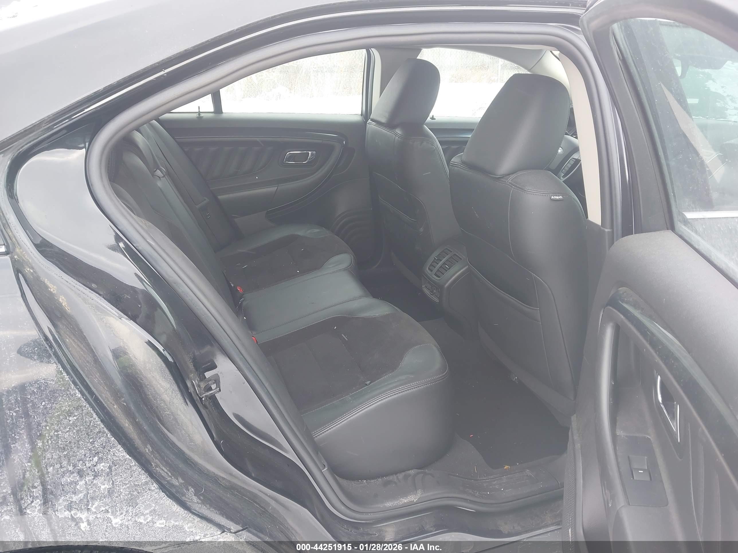 FORD TAURUS image 8