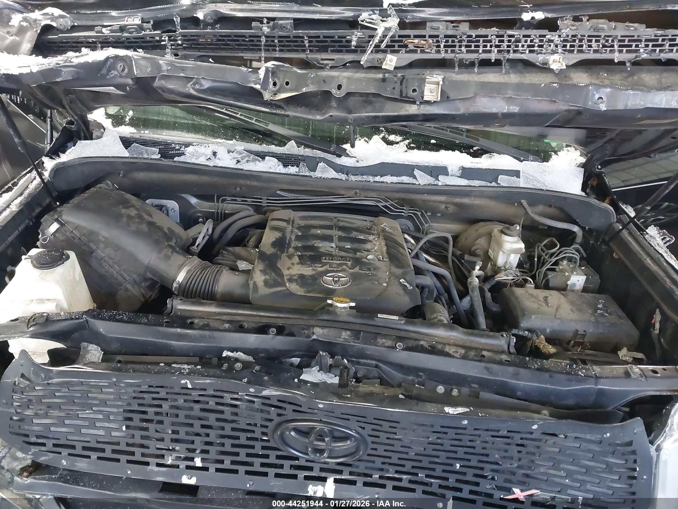 TOYOTA TUNDRA image 10