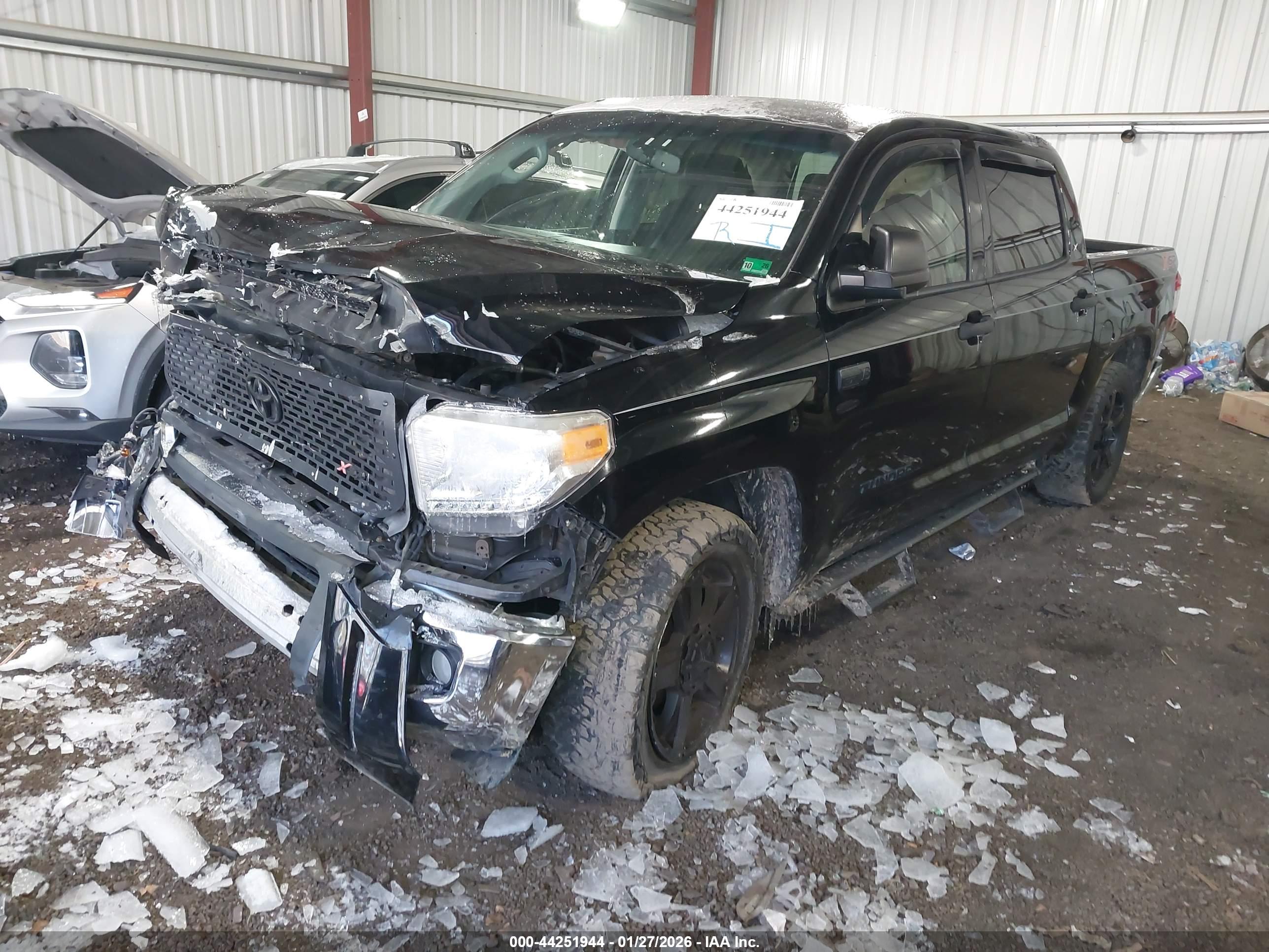 TOYOTA TUNDRA image 2