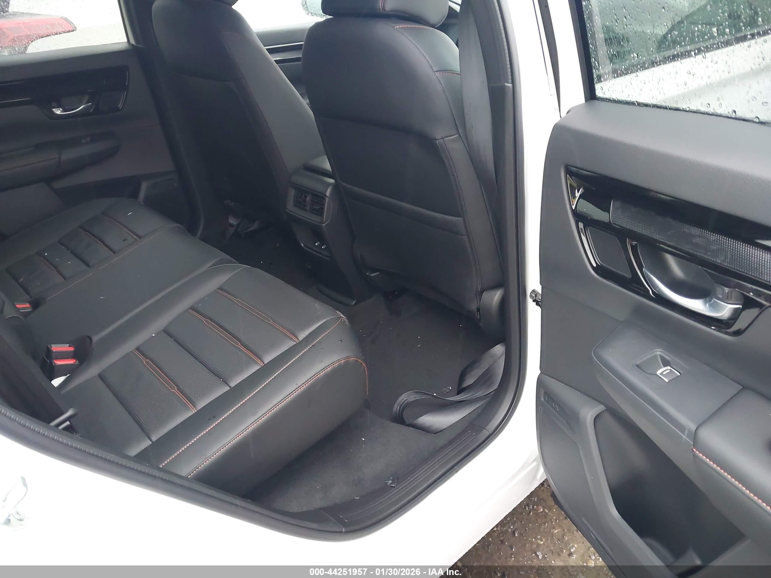 HONDA CR-V image 8
