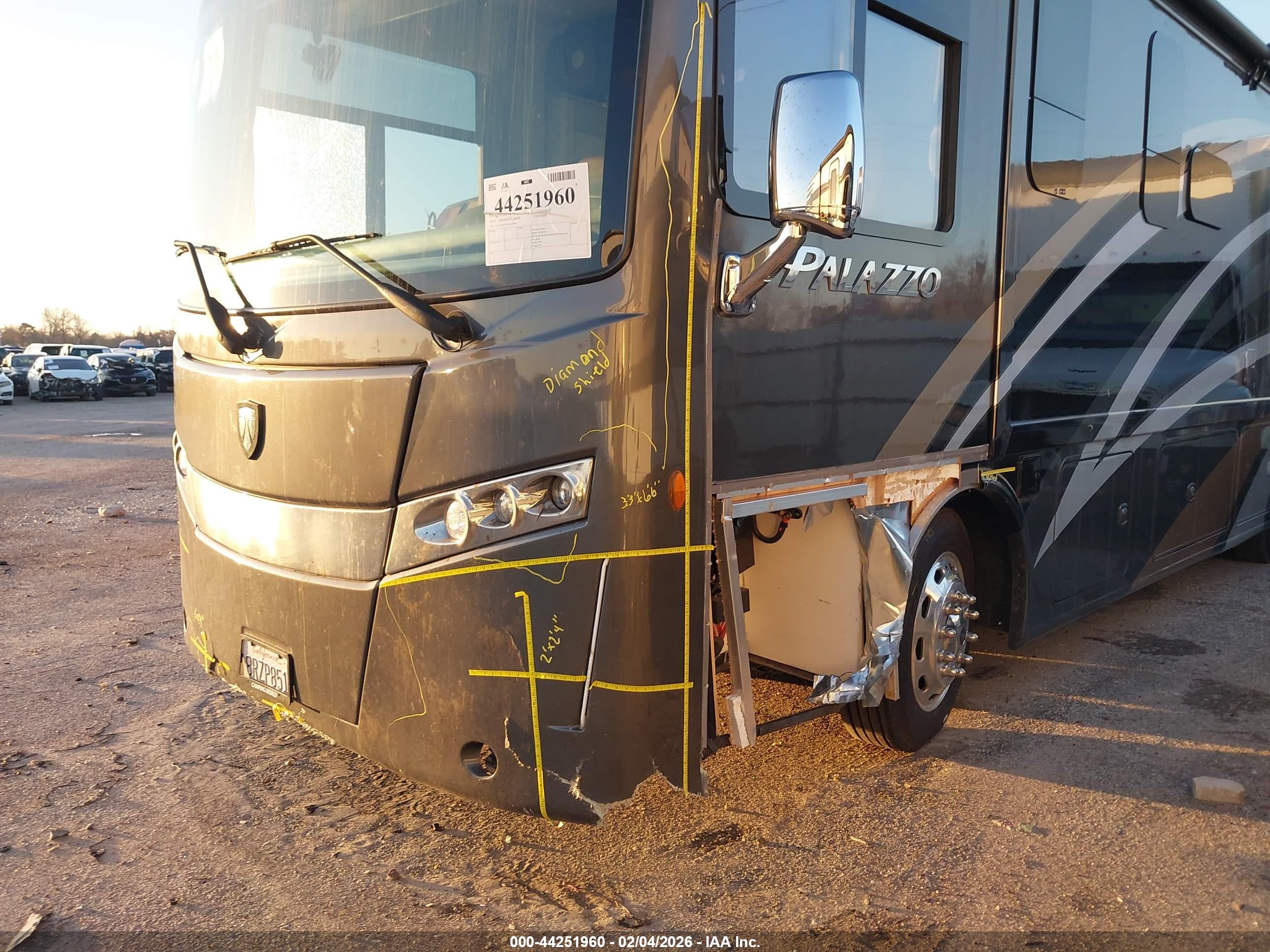 FREIGHTLINER CHASSIS image 6