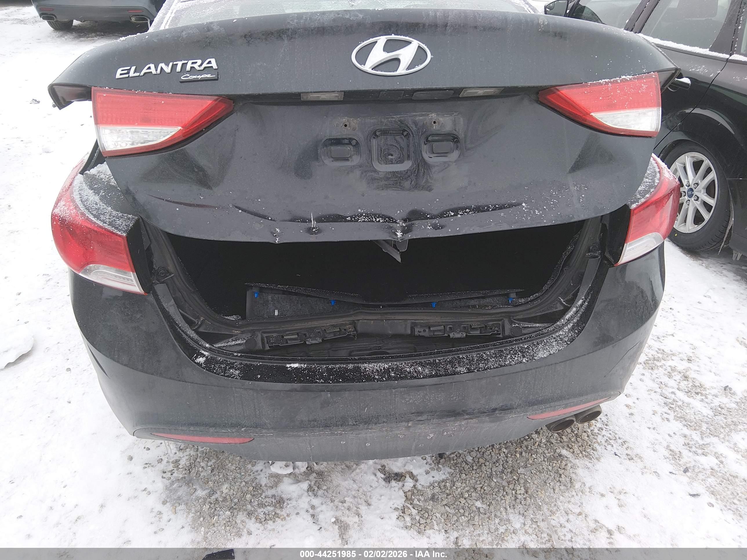 HYUNDAI ELANTRA image 6
