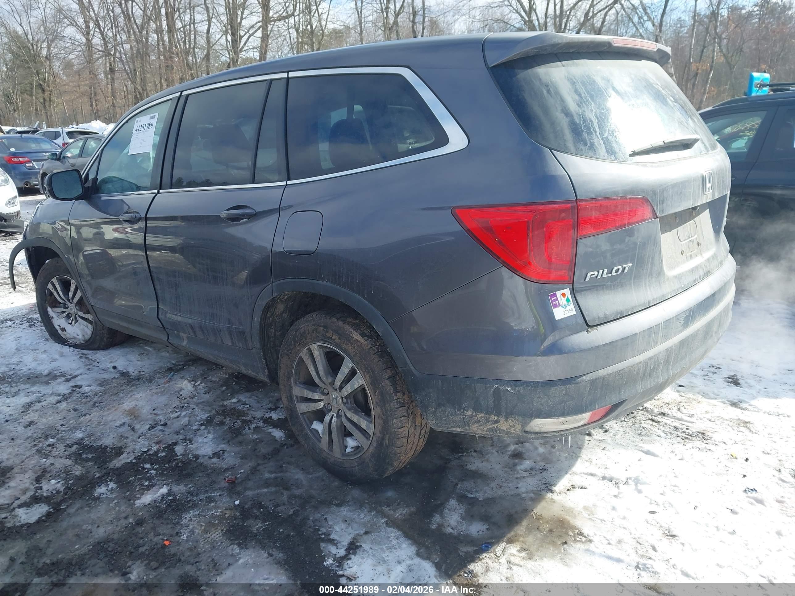HONDA PILOT image 3