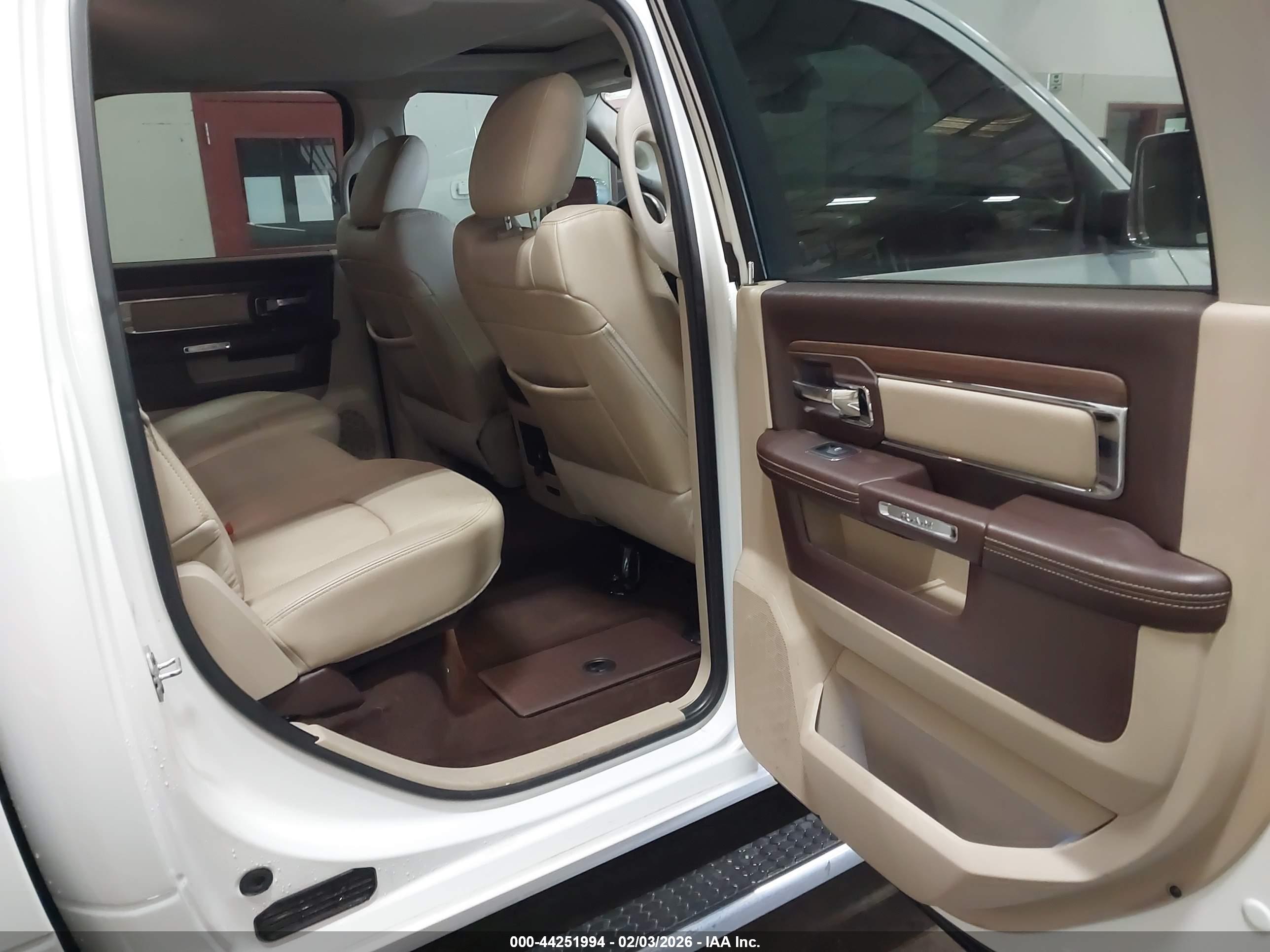RAM 2500 image 8