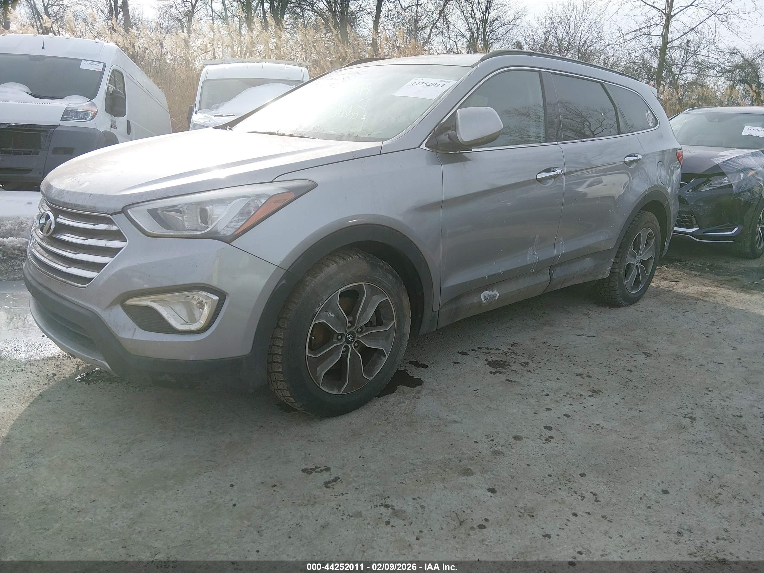 HYUNDAI SANTA image 2