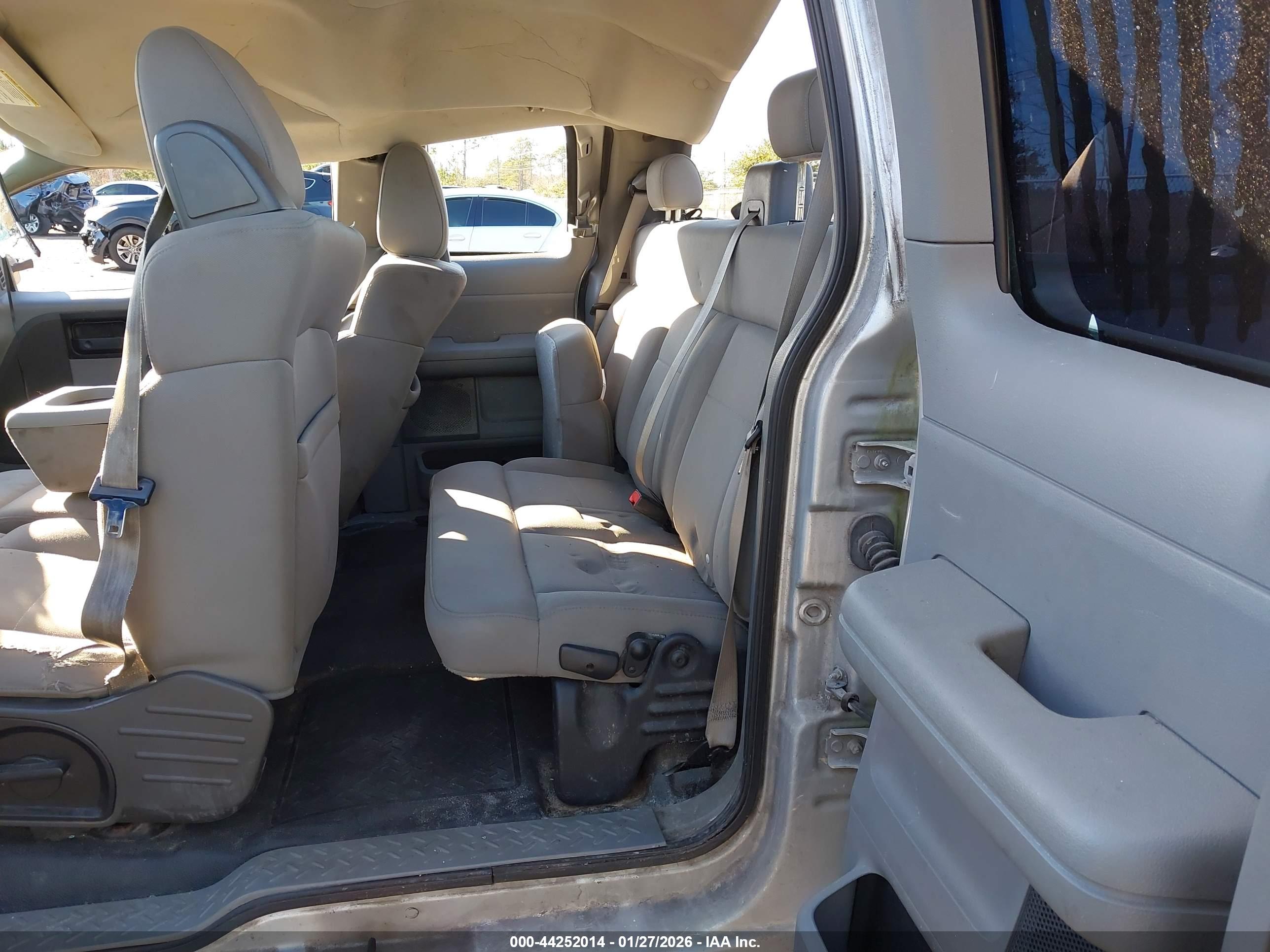 FORD F-150 image 8