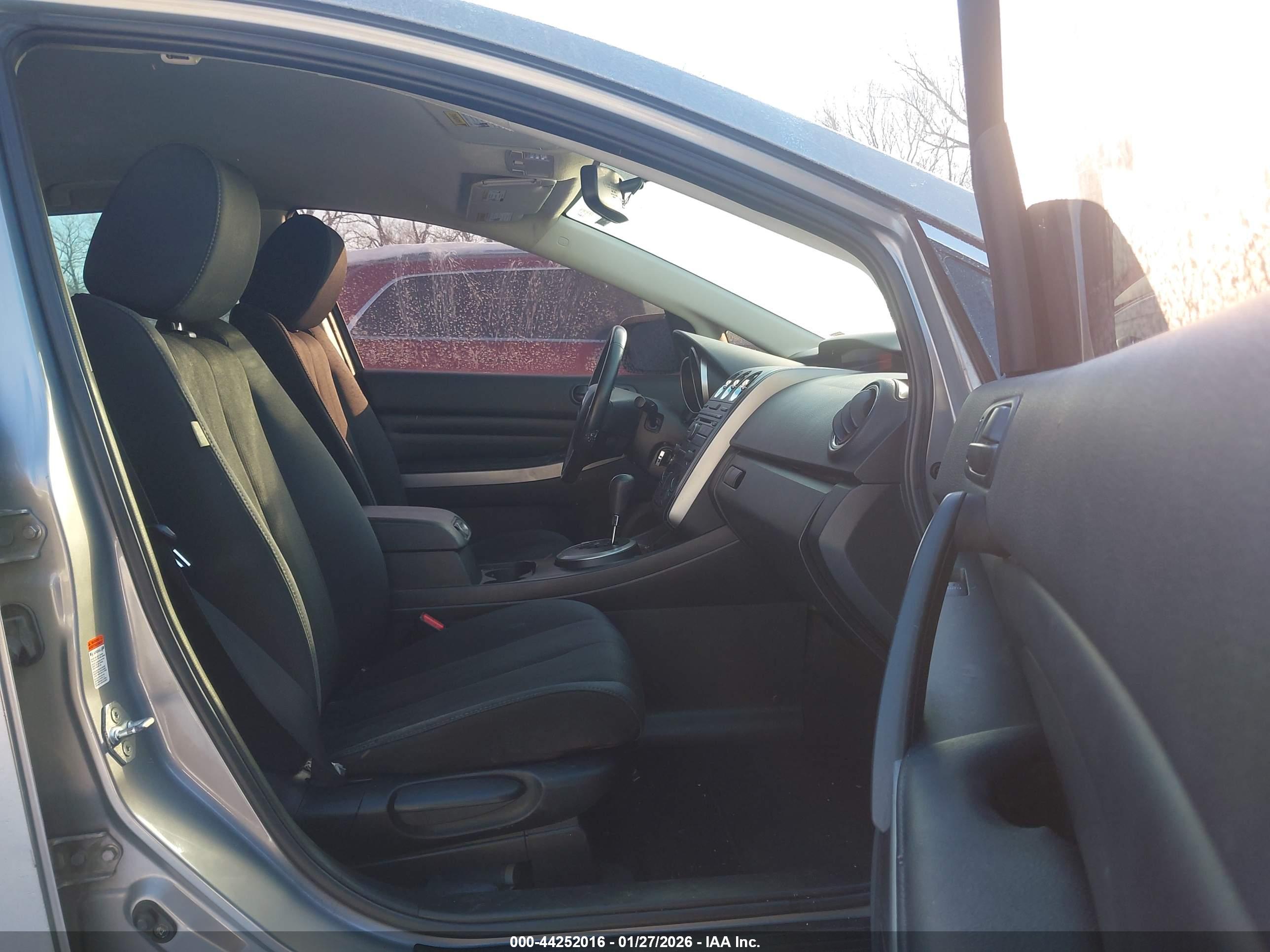 MAZDA CX-7 image 5