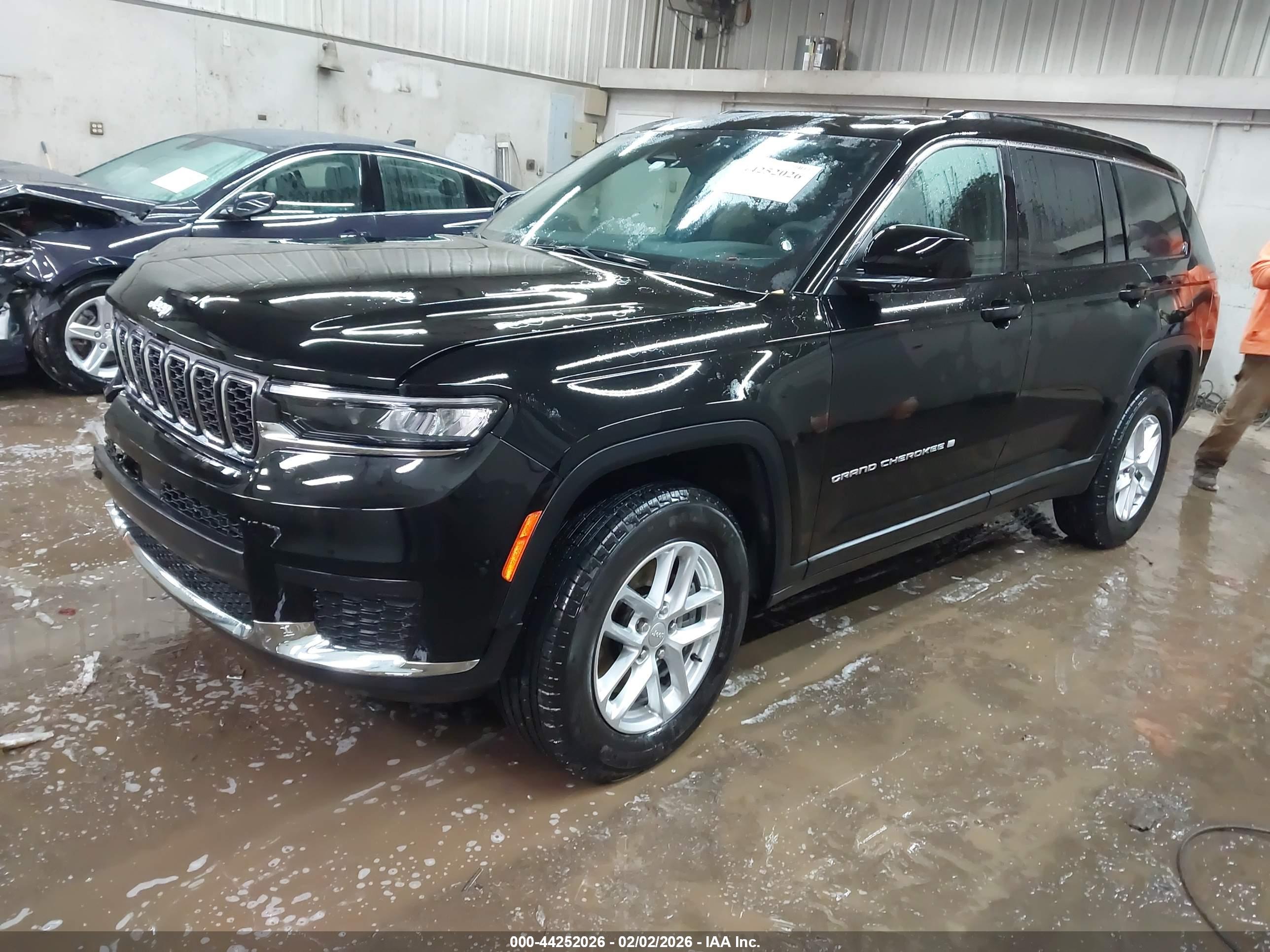 JEEP GRAND image 2