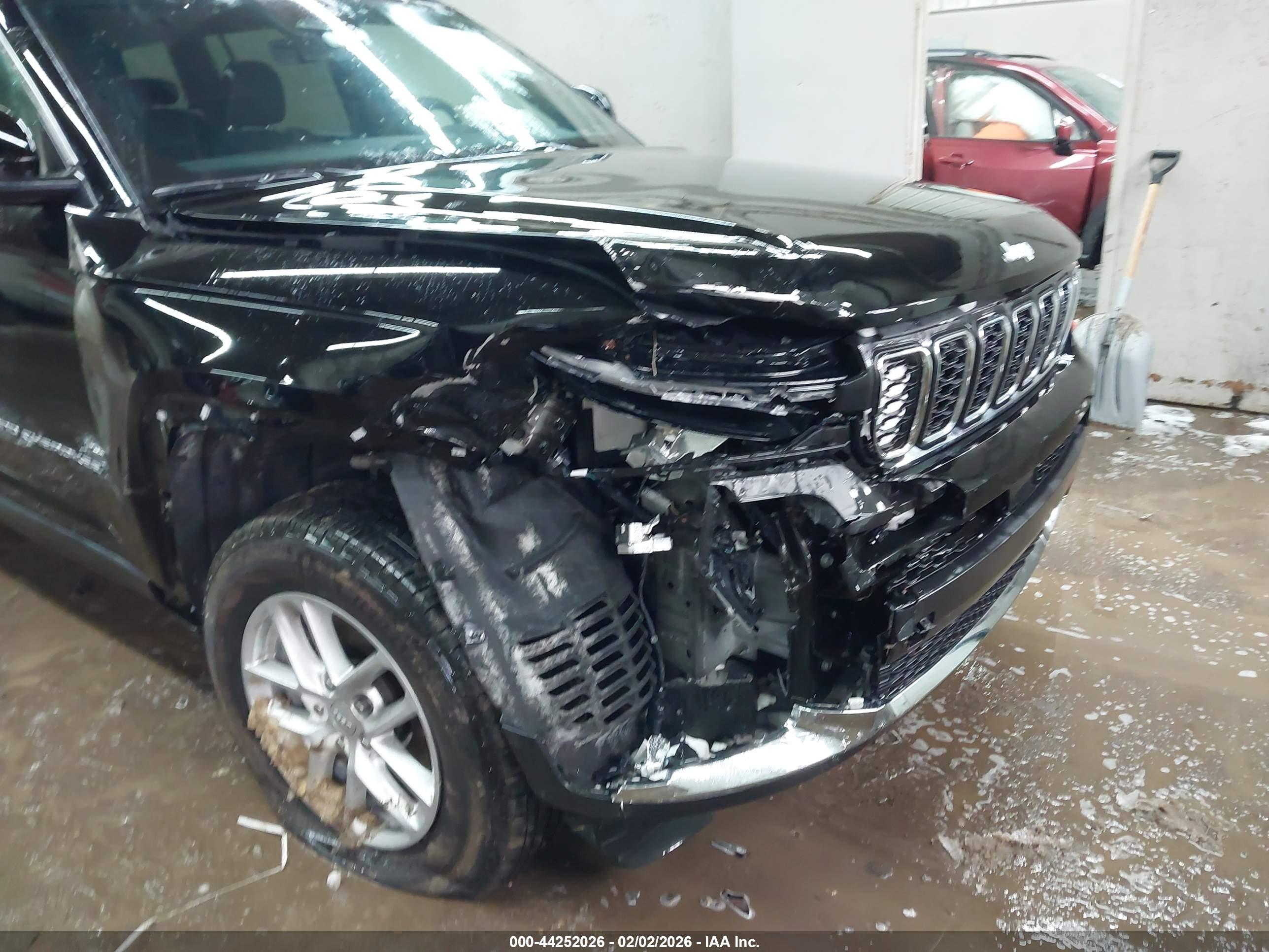 JEEP GRAND image 6