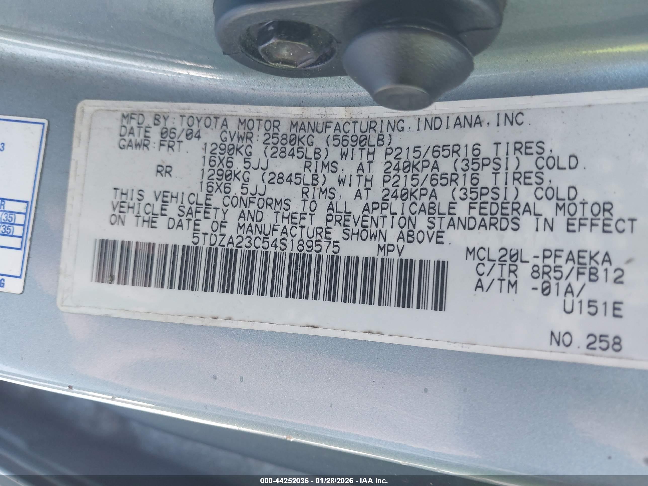 TOYOTA SIENNA image 9