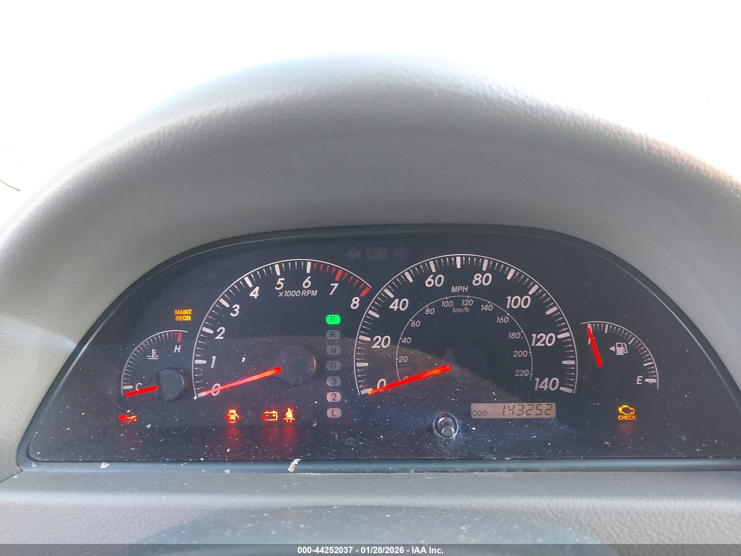 TOYOTA CAMRY image 7