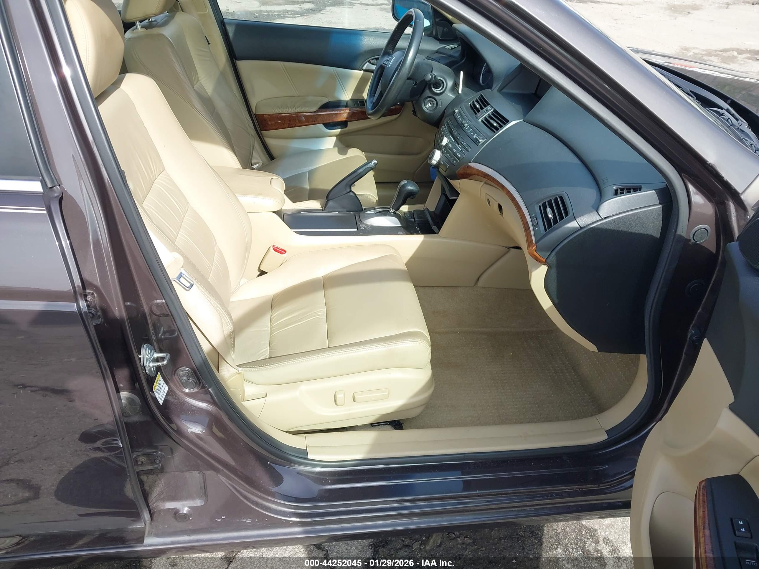 HONDA ACCORD image 5